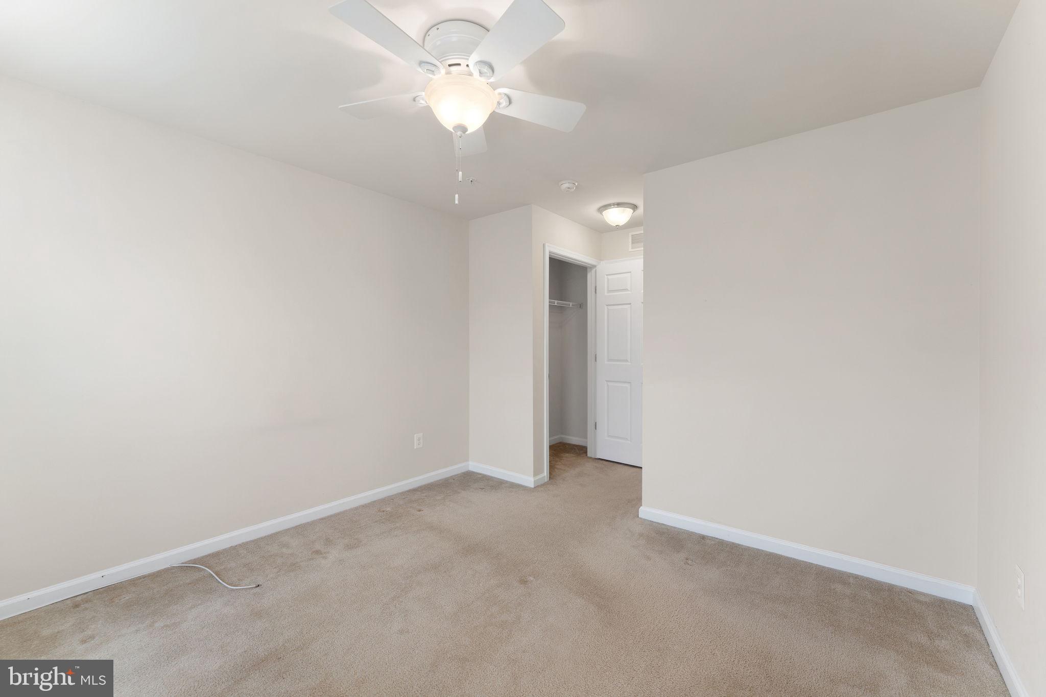 SUMMERWALK AT STONE RIDGE - Residential Lease