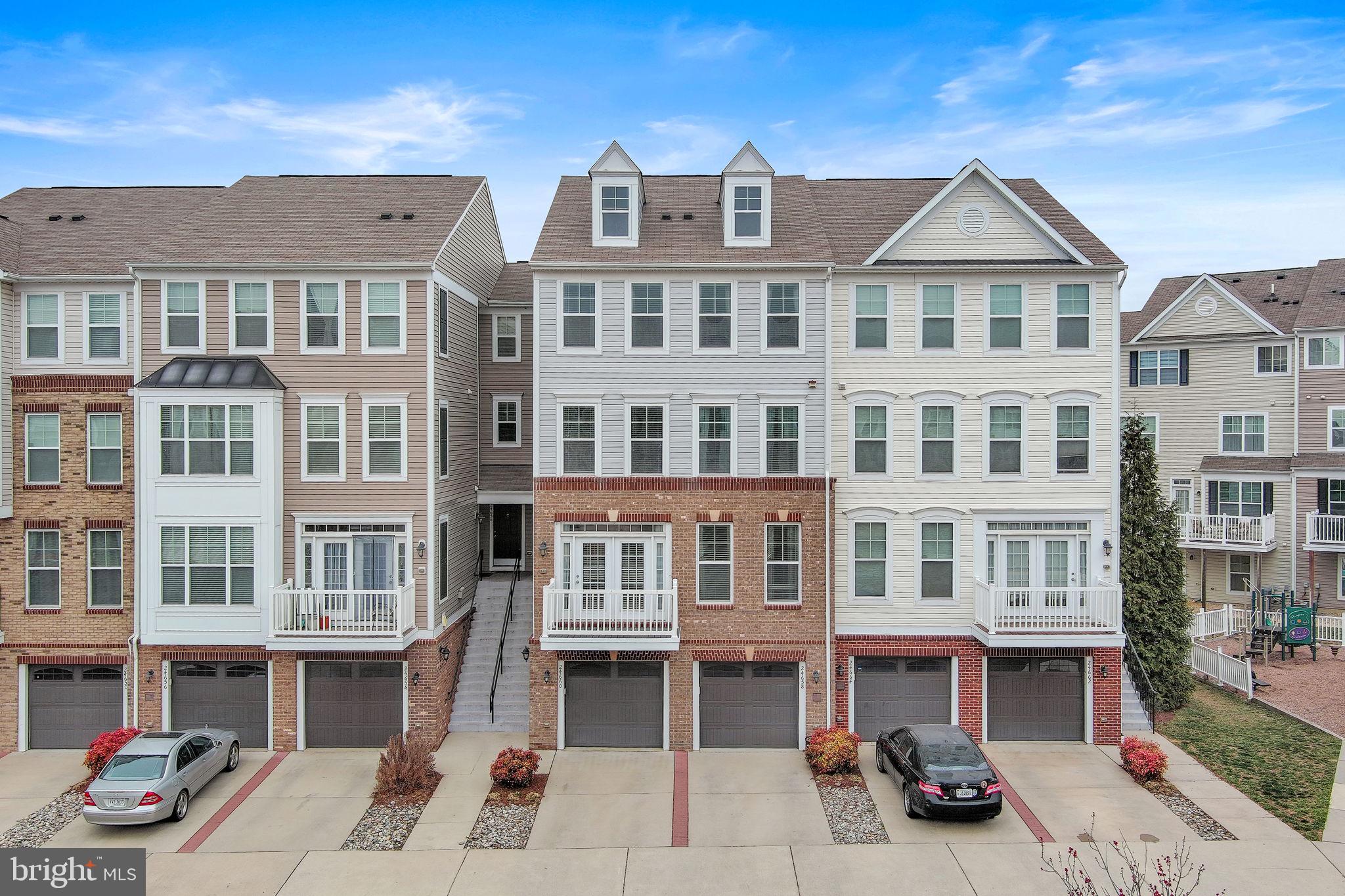 SUMMERWALK AT STONE RIDGE - Residential Lease