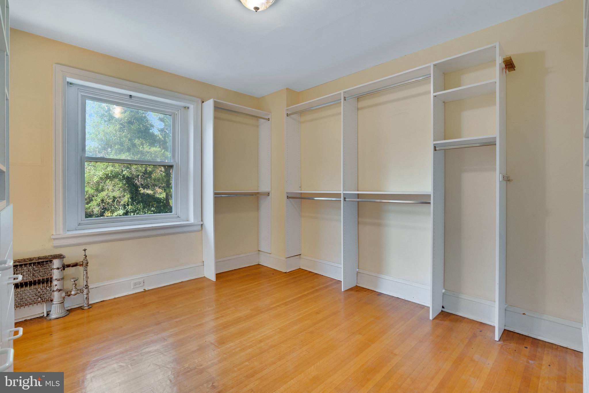 OVERBROOK - Residential