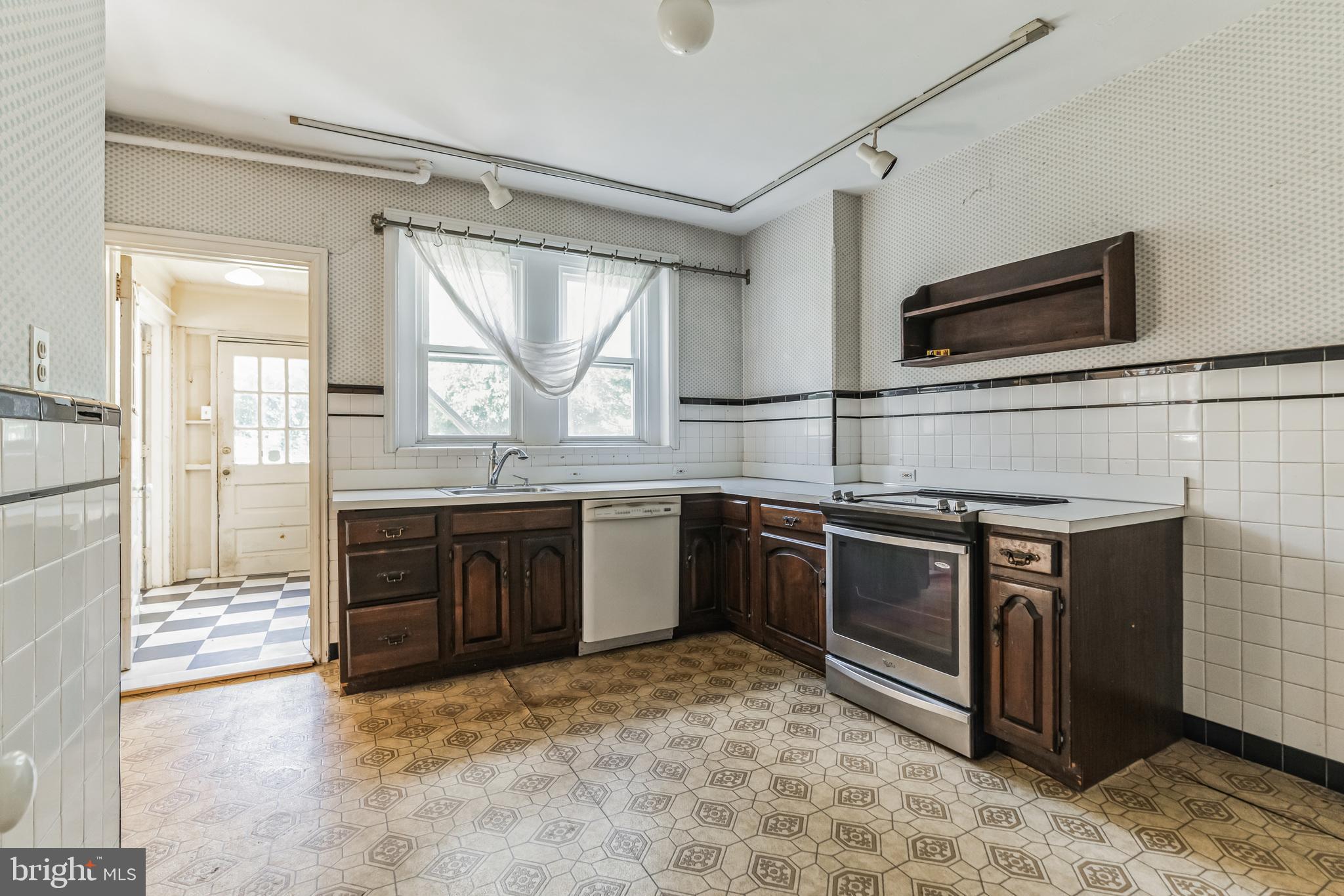 OVERBROOK - Residential