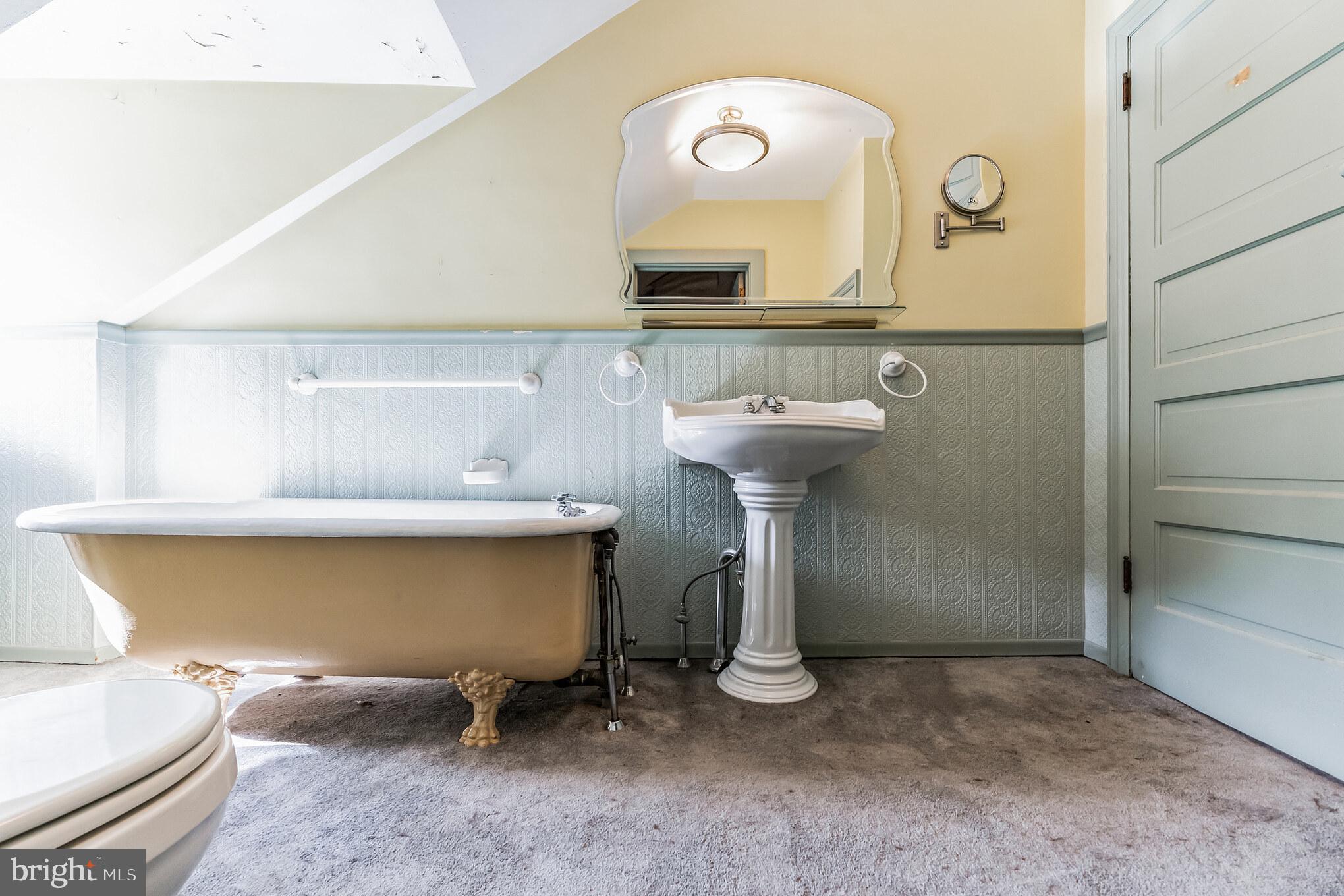 OVERBROOK - Residential