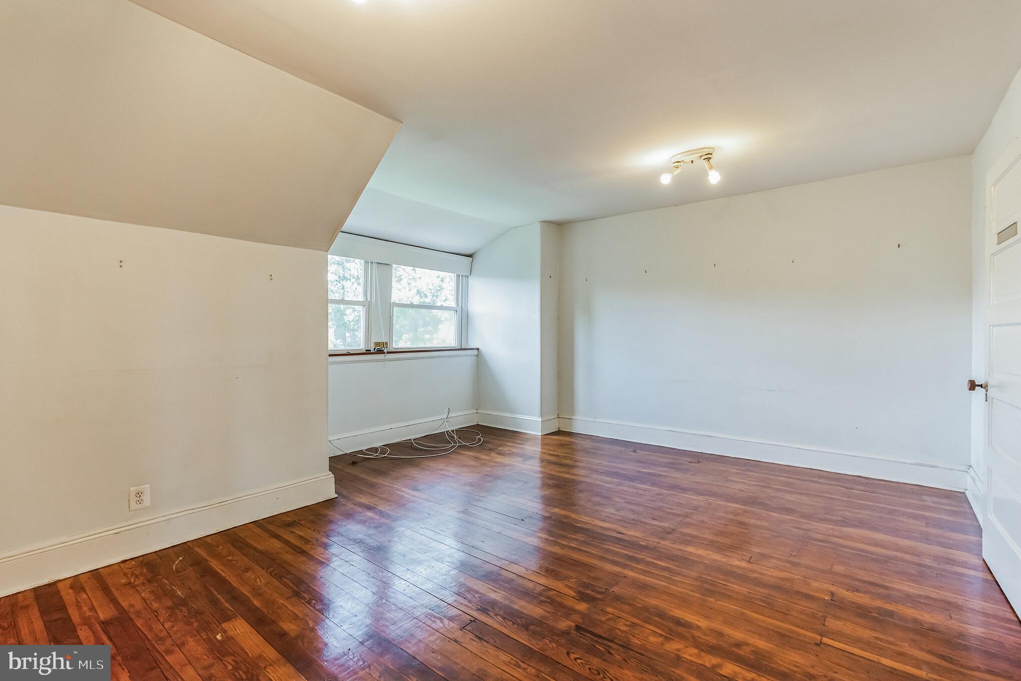 OVERBROOK - Residential