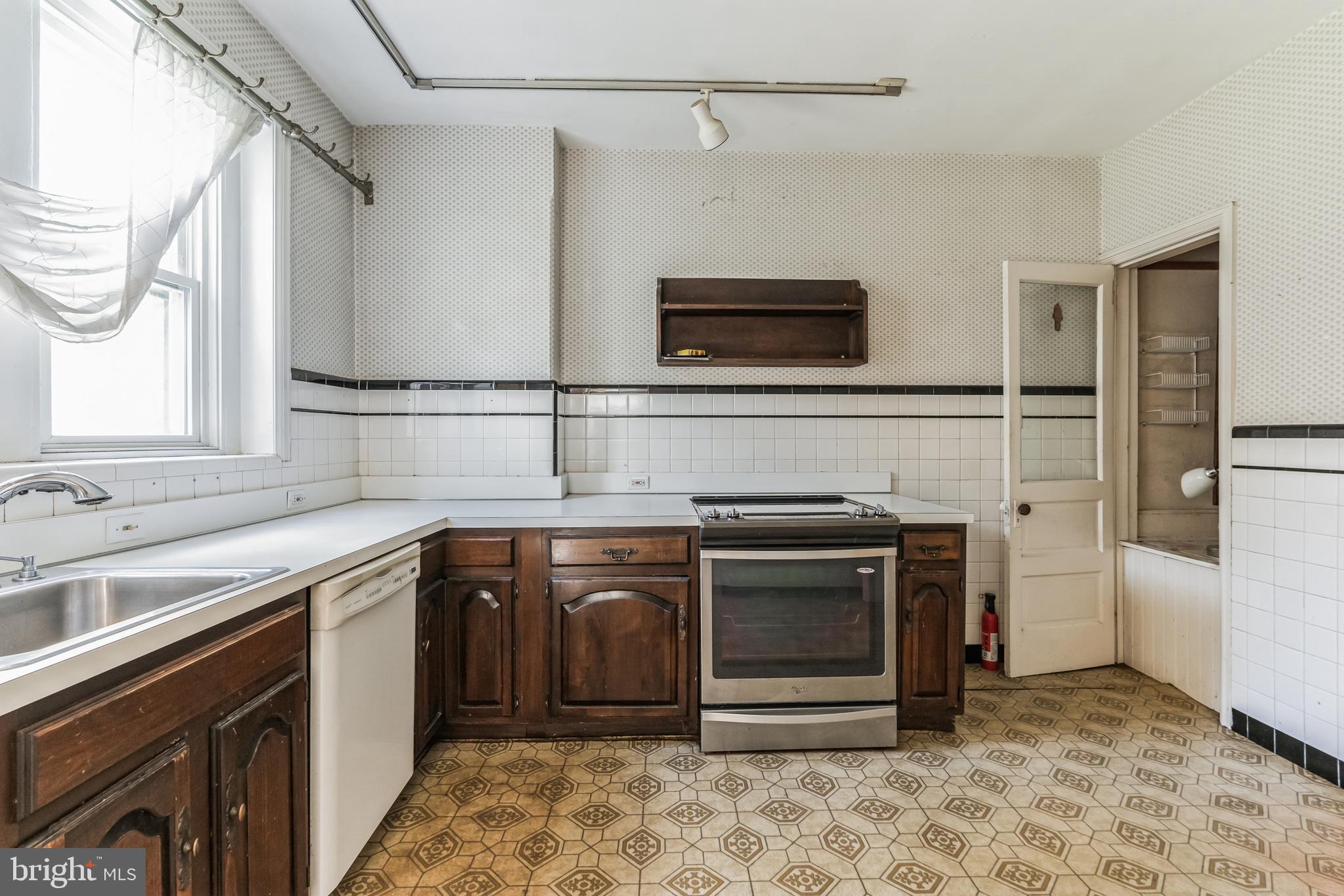 OVERBROOK - Residential