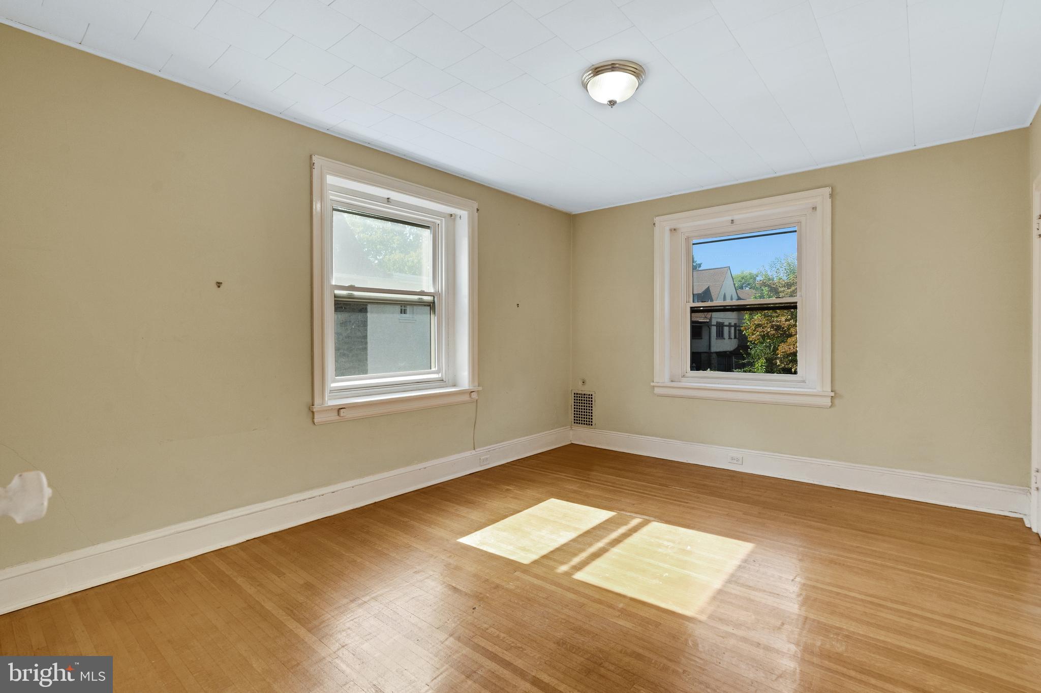 OVERBROOK - Residential