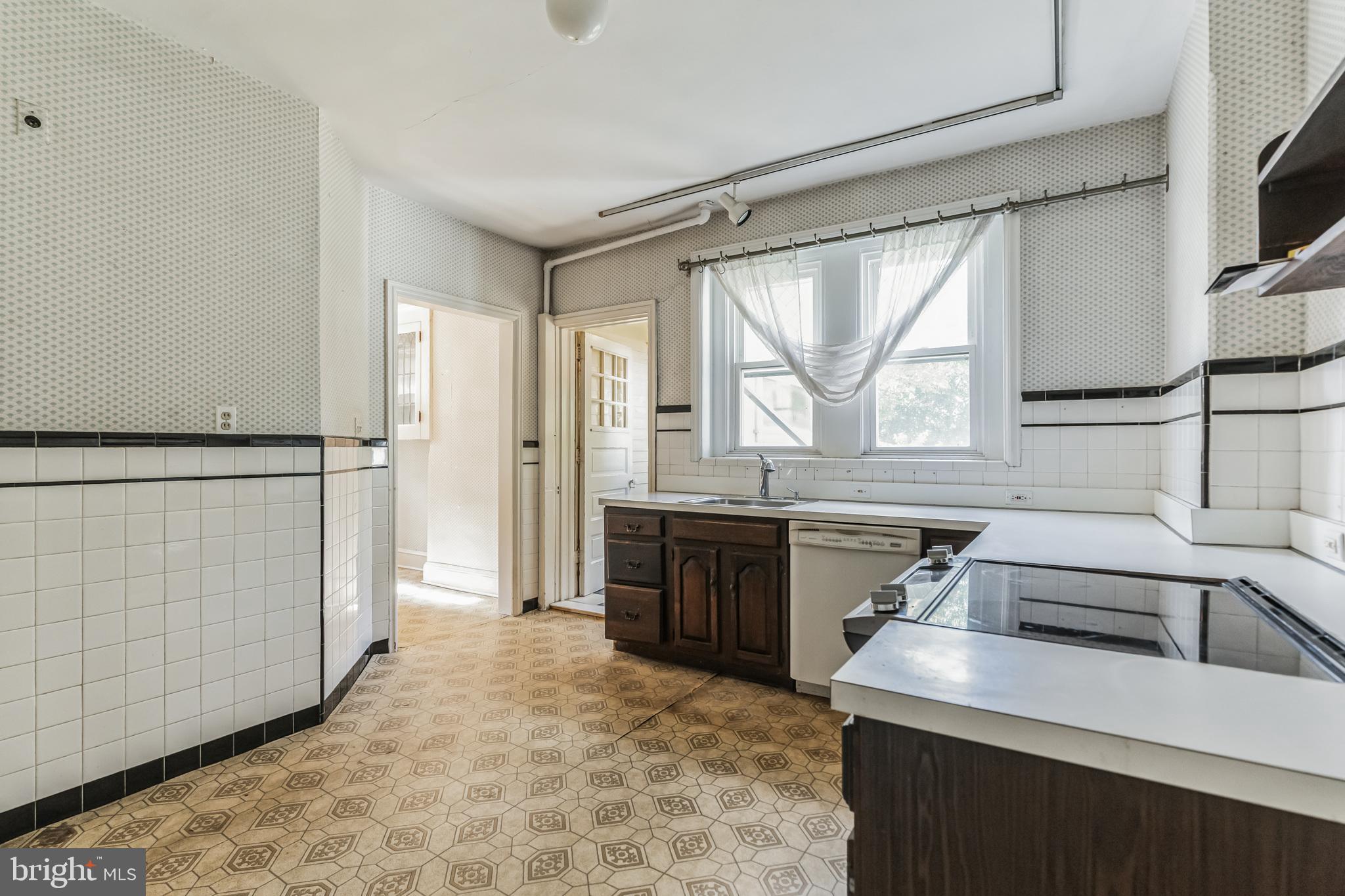 OVERBROOK - Residential