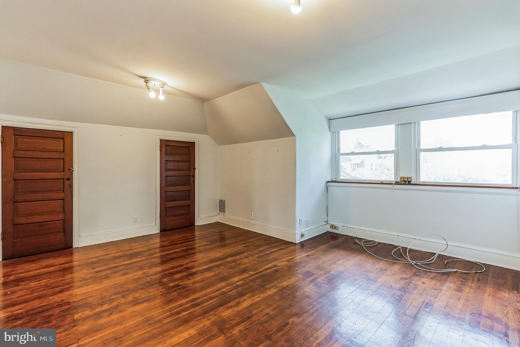 OVERBROOK - Residential