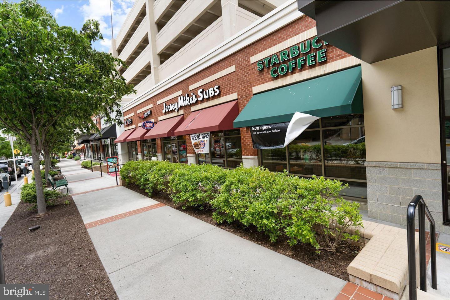 WESTBRIAR CONDOMINIUMS - Residential Lease