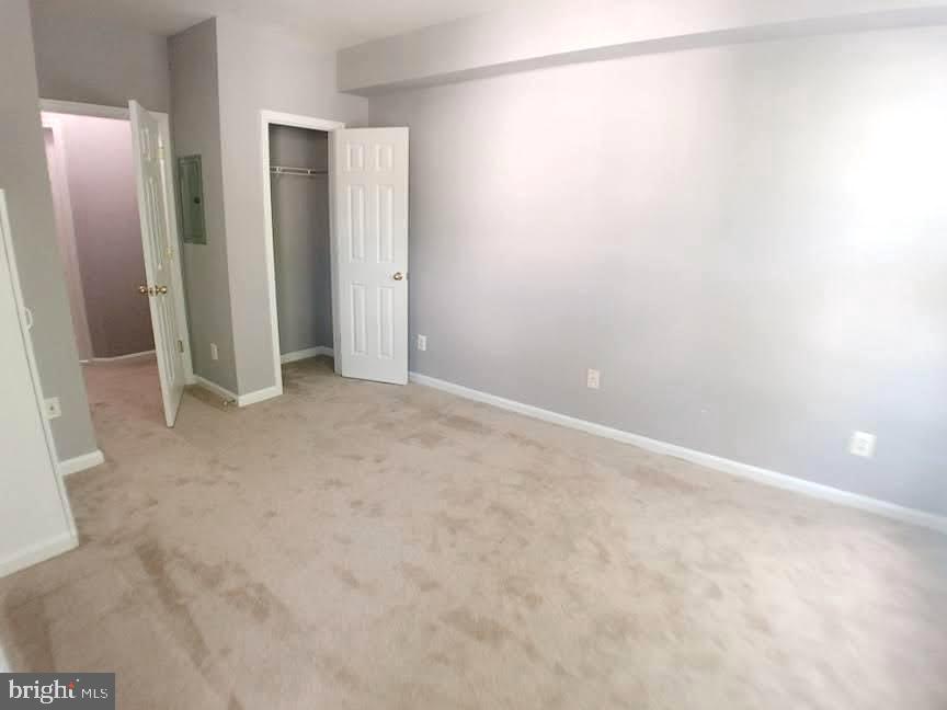 WESTBRIAR CONDOMINIUMS - Residential Lease