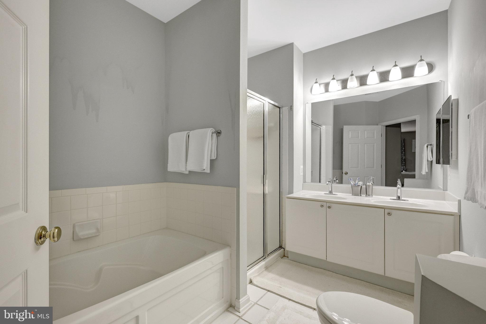 WESTBRIAR CONDOMINIUMS - Residential Lease