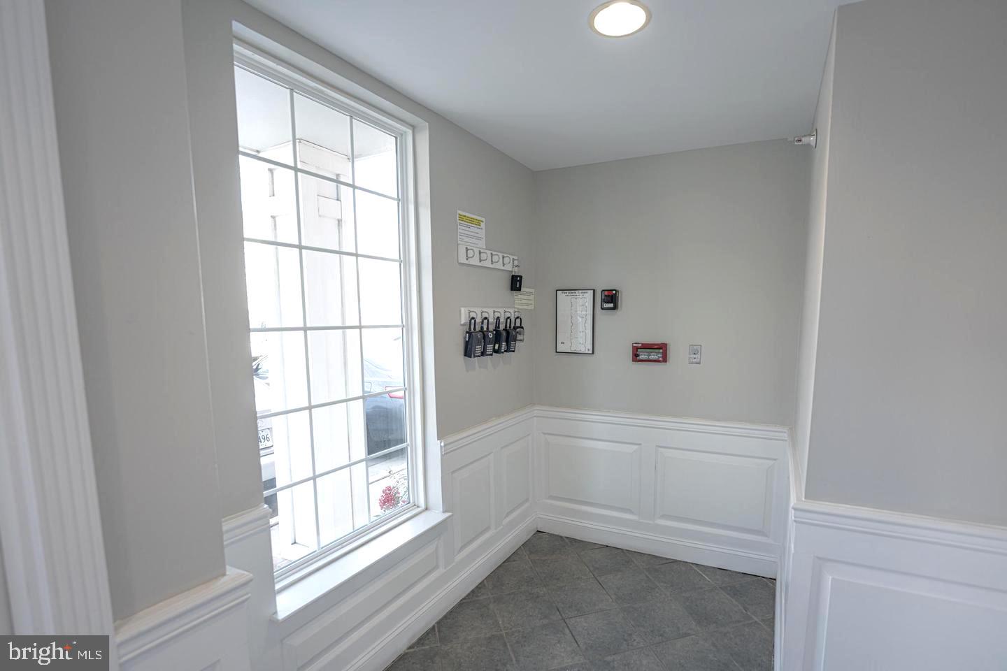 WESTBRIAR CONDOMINIUMS - Residential Lease