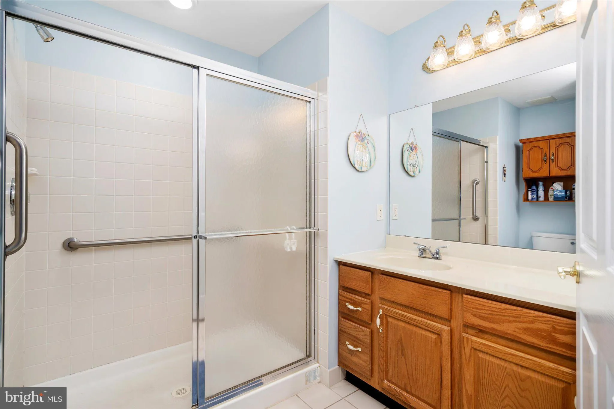 Hamilton, New Jersey 08690, United States, 2 Bedrooms Bedrooms, ,2 BathroomsBathrooms,Residential,Pending,45697