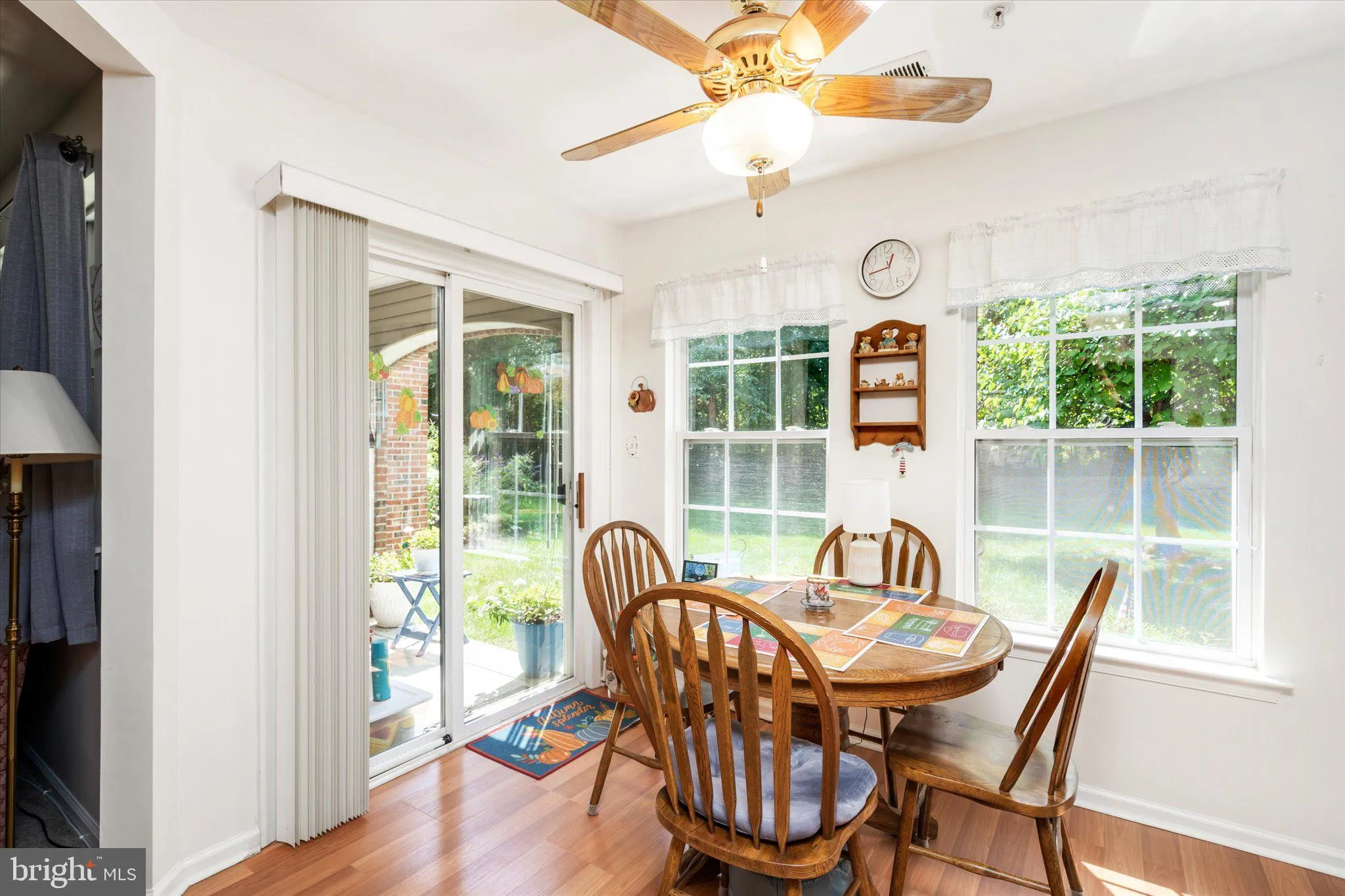 Hamilton, New Jersey 08690, United States, 2 Bedrooms Bedrooms, ,2 BathroomsBathrooms,Residential,Pending,45697