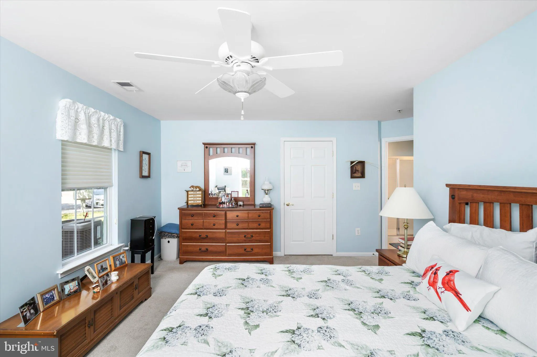 Hamilton, New Jersey 08690, United States, 2 Bedrooms Bedrooms, ,2 BathroomsBathrooms,Residential,Pending,45697