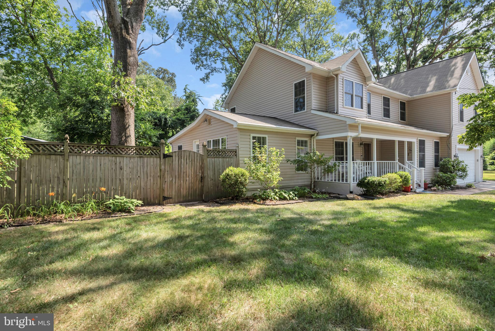 1009 BELGARDEN LANE