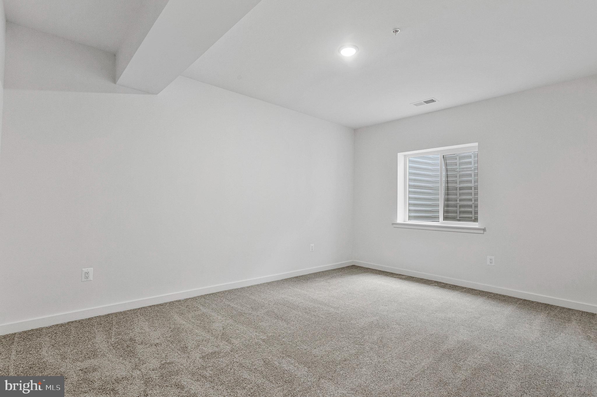 ST JAMES - Residential