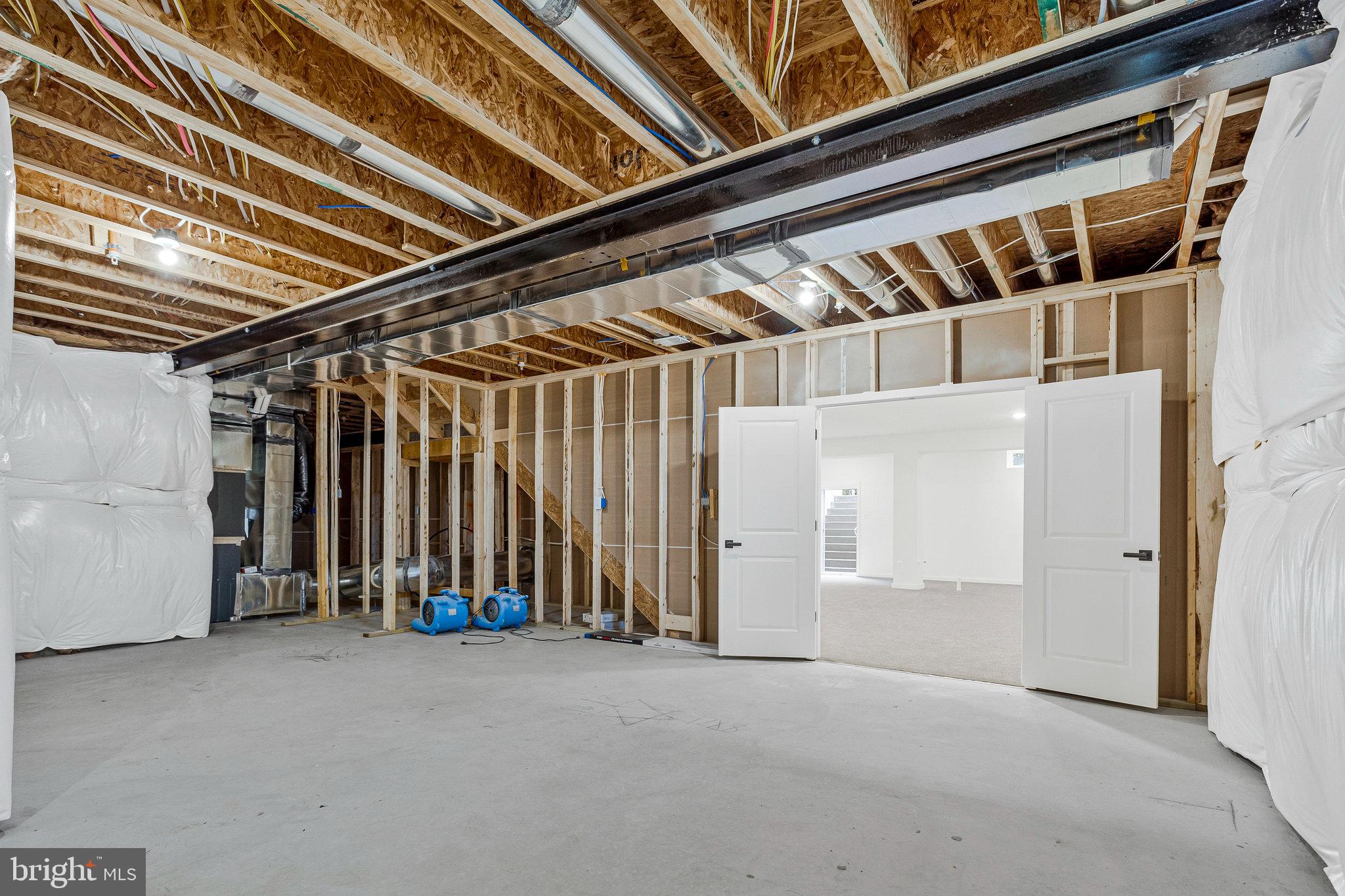 ST JAMES - Residential