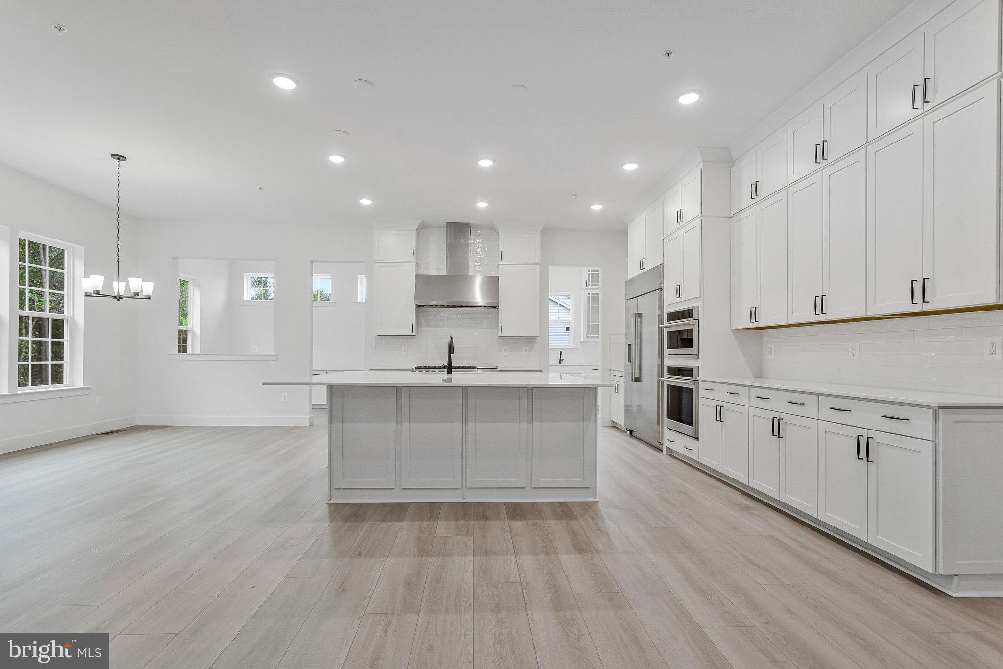 ST JAMES - Residential