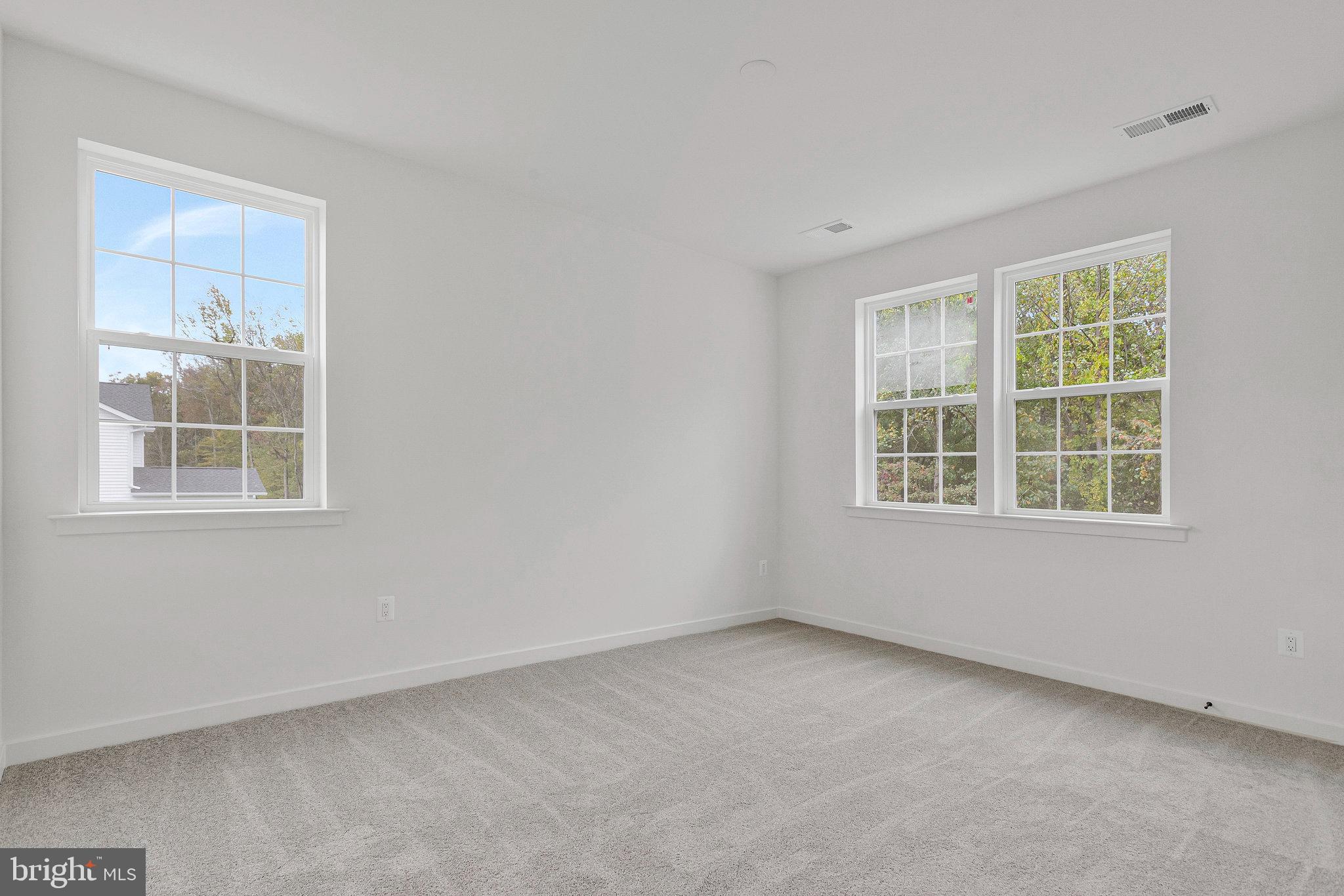 ST JAMES - Residential