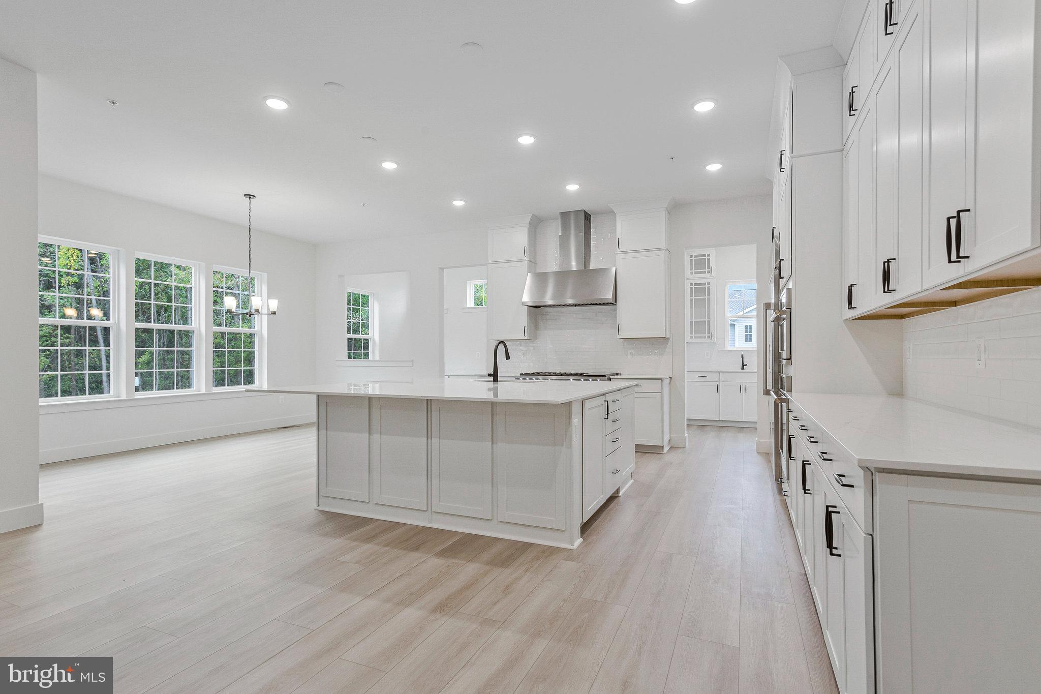 ST JAMES - Residential