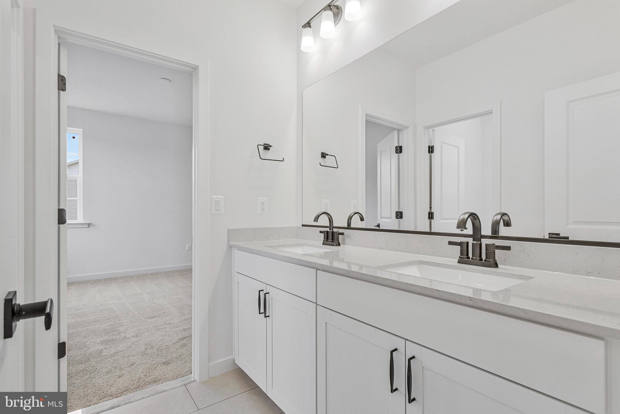 ST JAMES - Residential