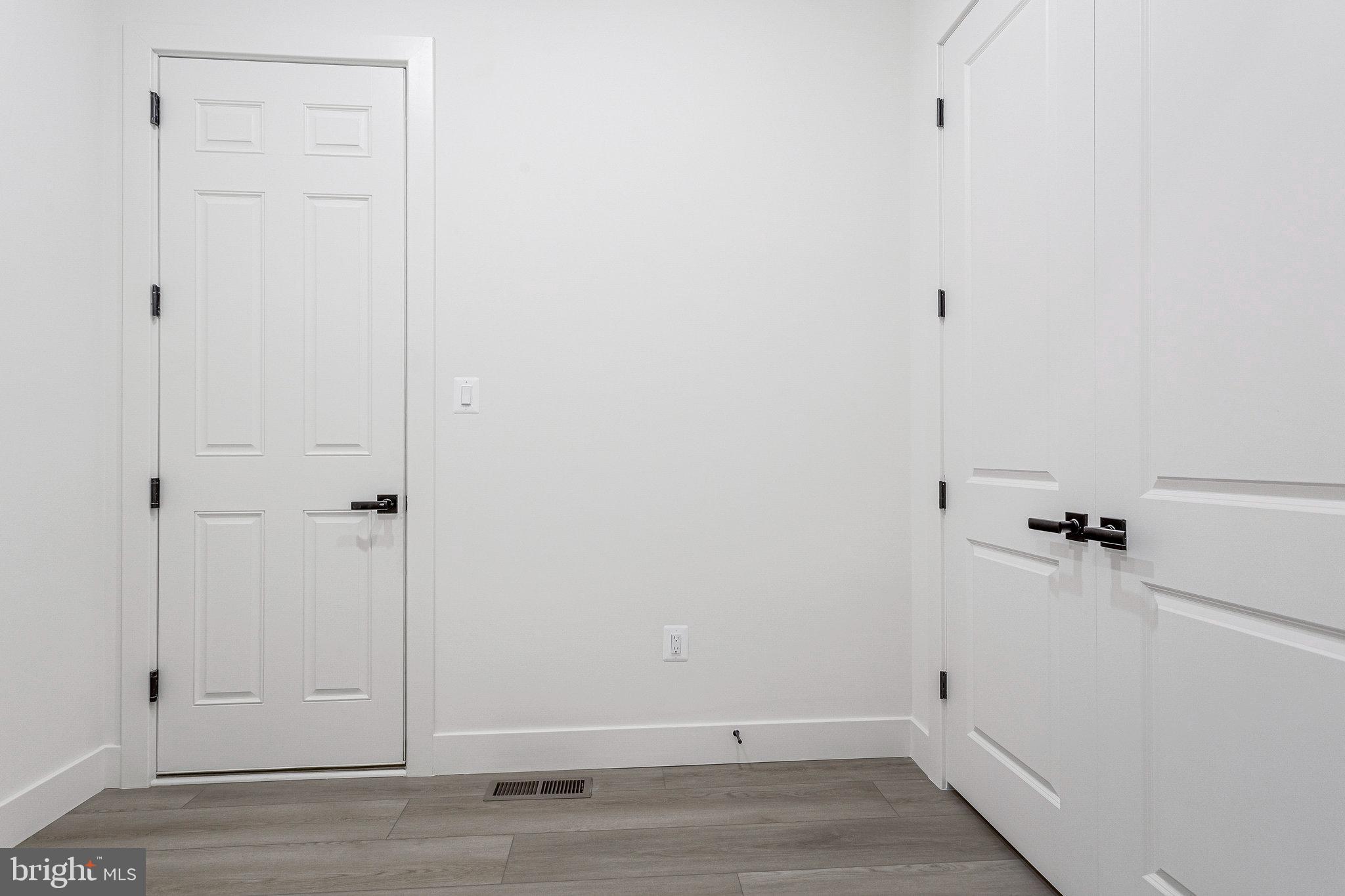 ST JAMES - Residential