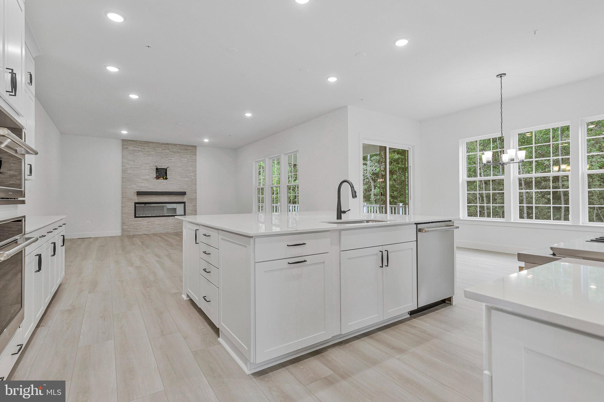 ST JAMES - Residential