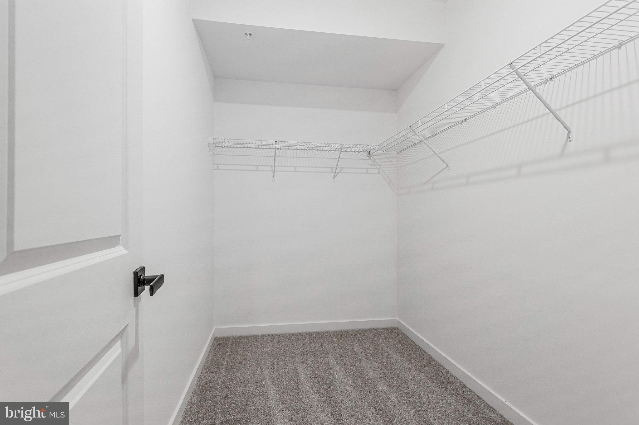 ST JAMES - Residential