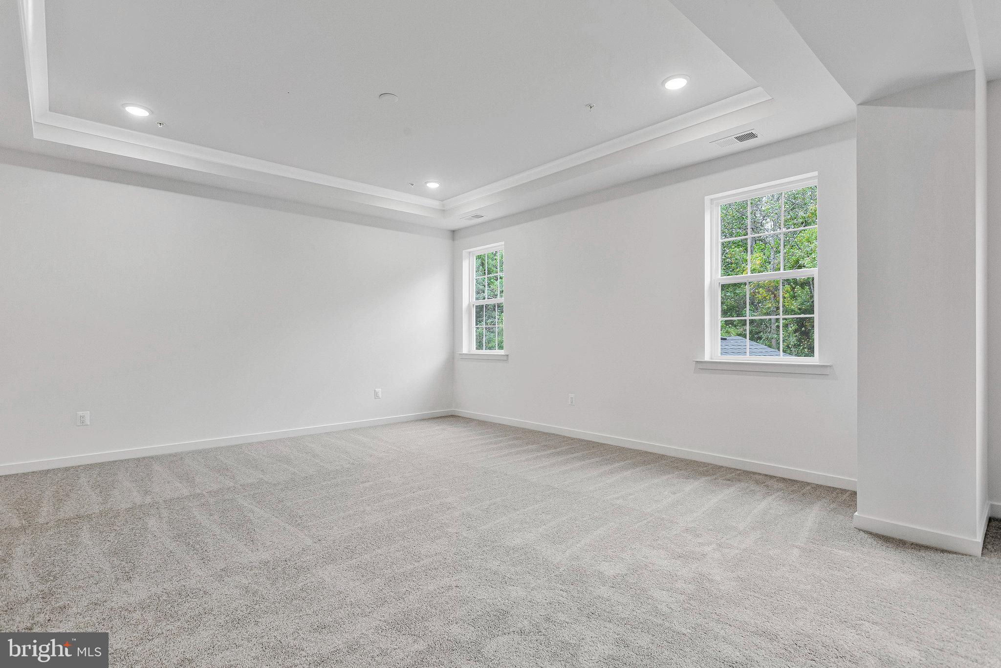 ST JAMES - Residential