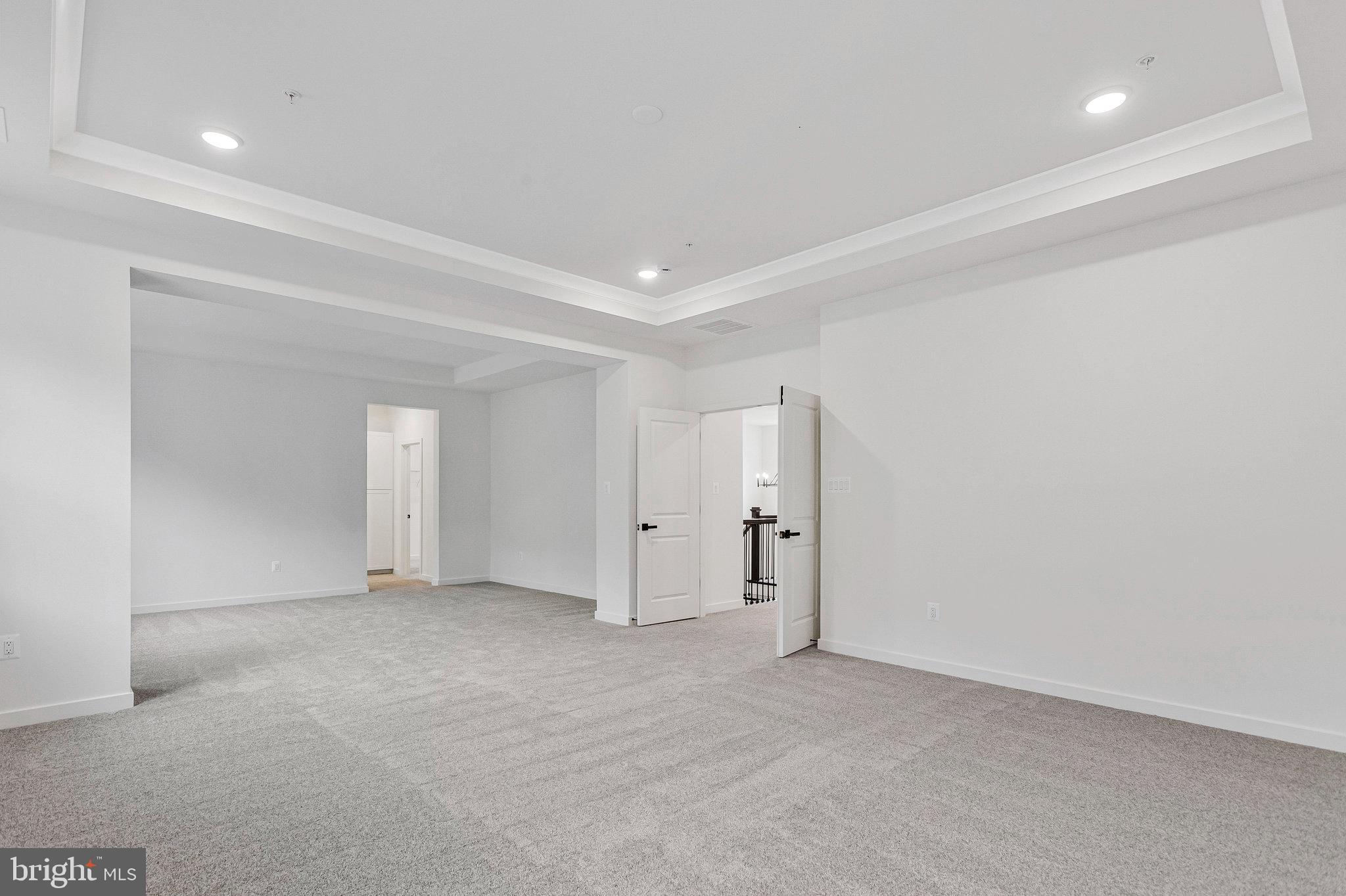 ST JAMES - Residential