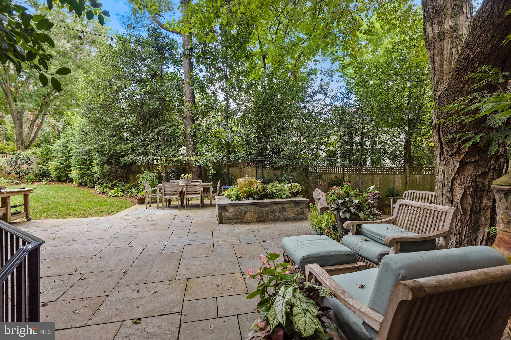 WESTMORELAND HILLS - Residential