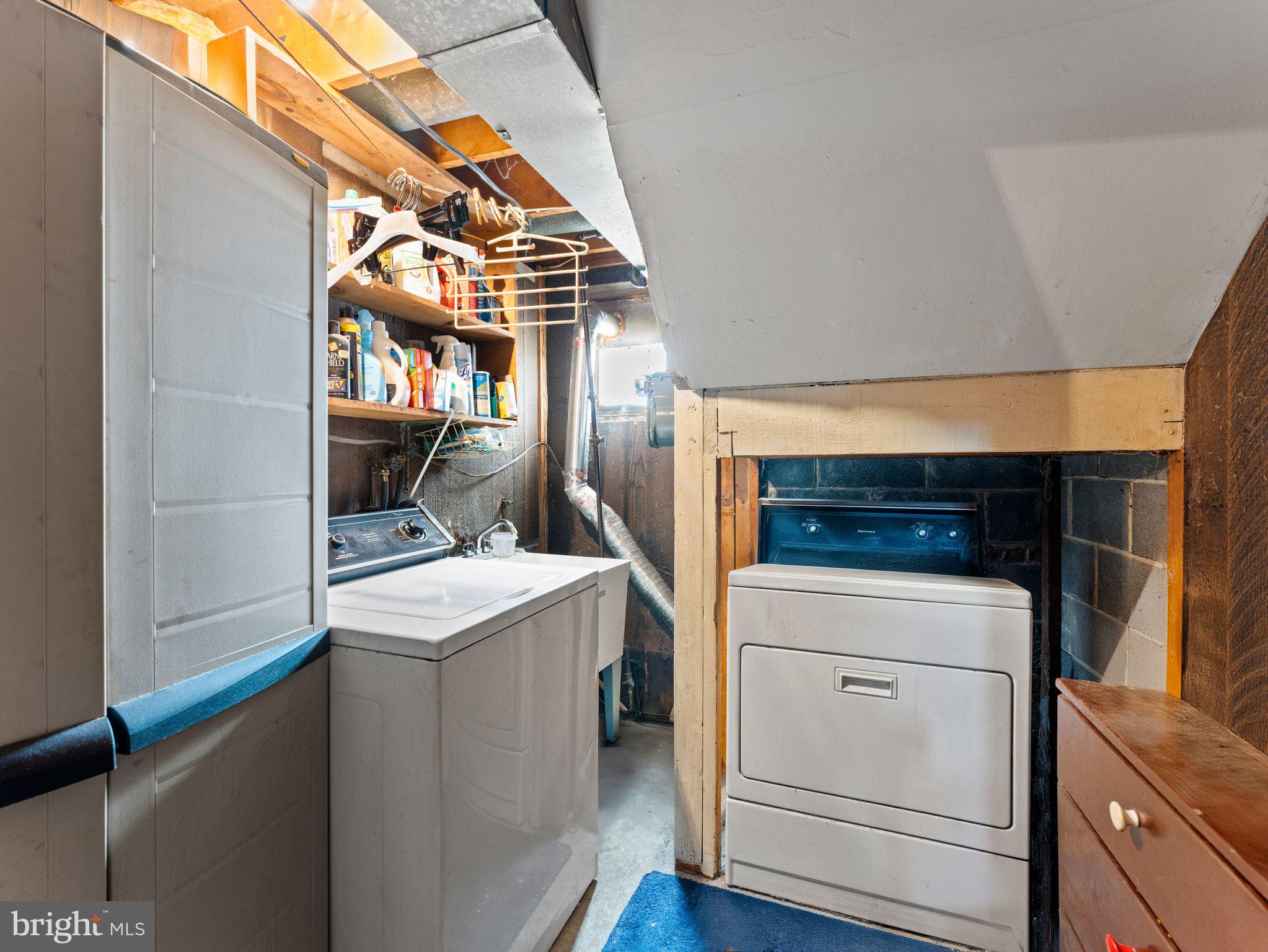 PORT RICHMOND - Residential