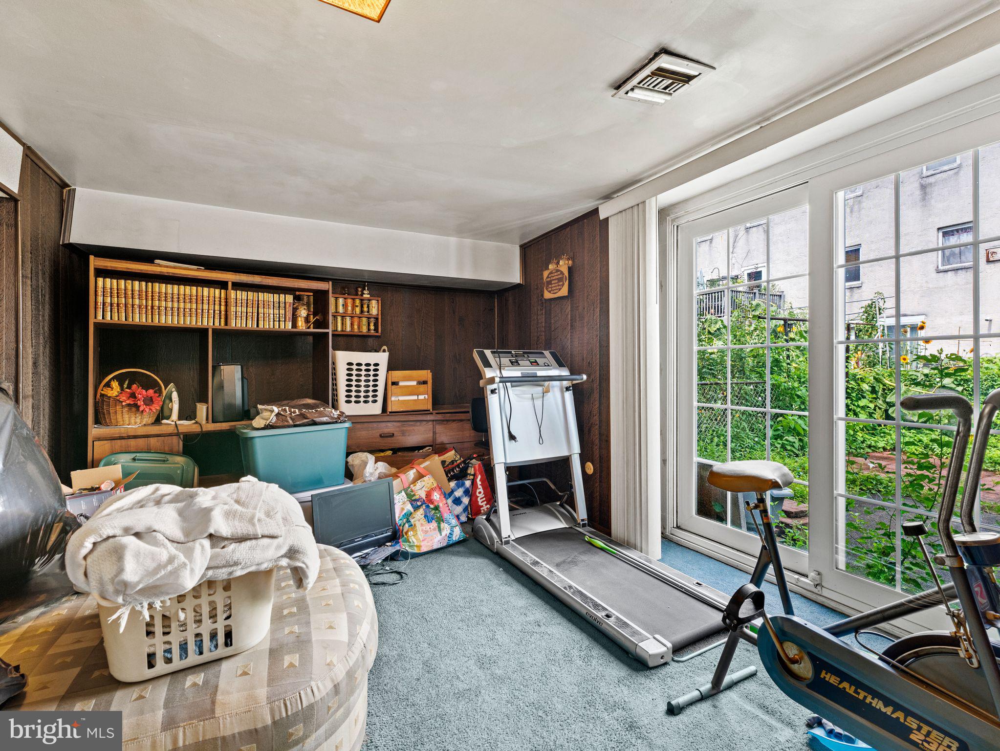 PORT RICHMOND - Residential