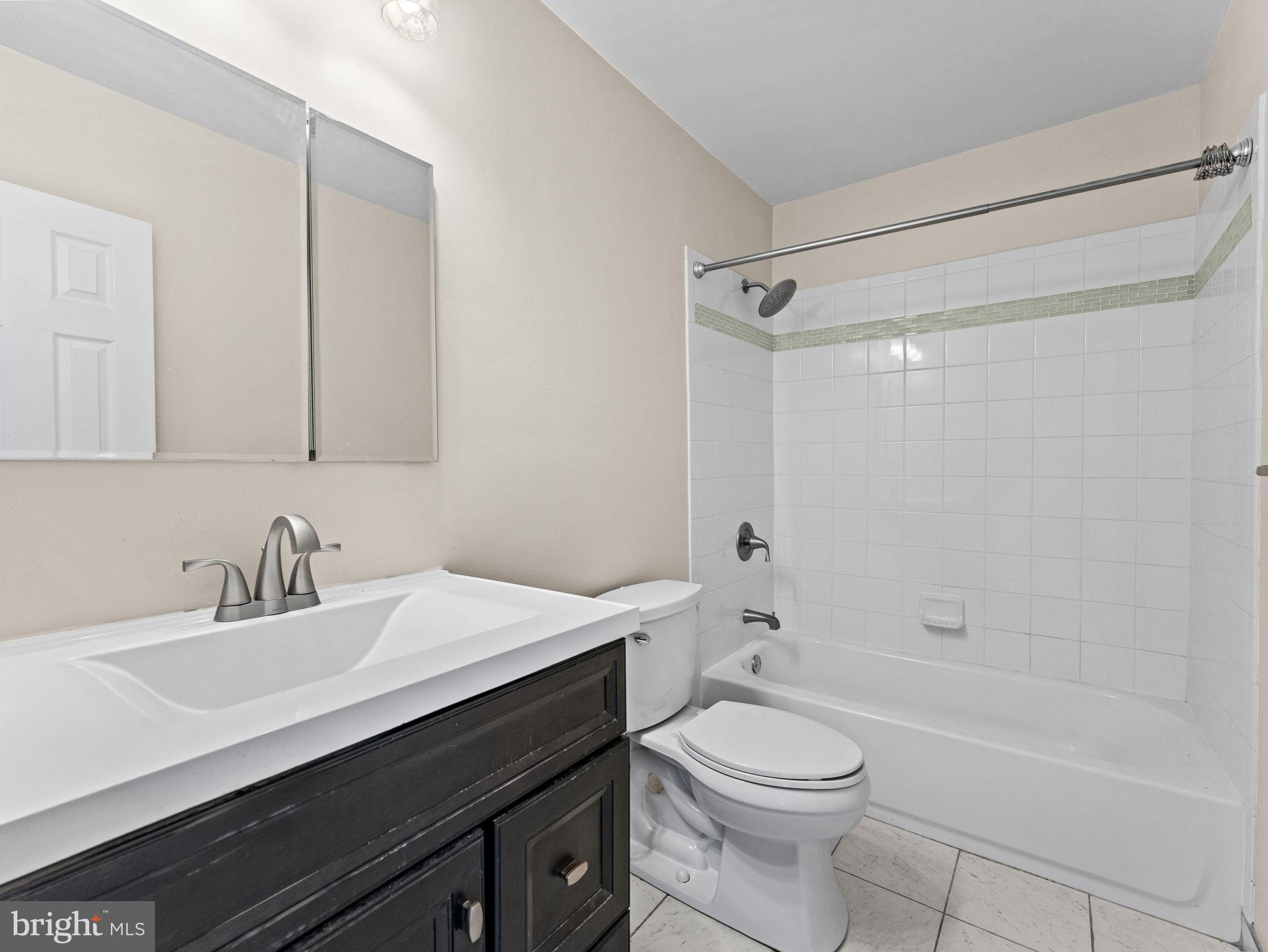 PORT RICHMOND - Residential