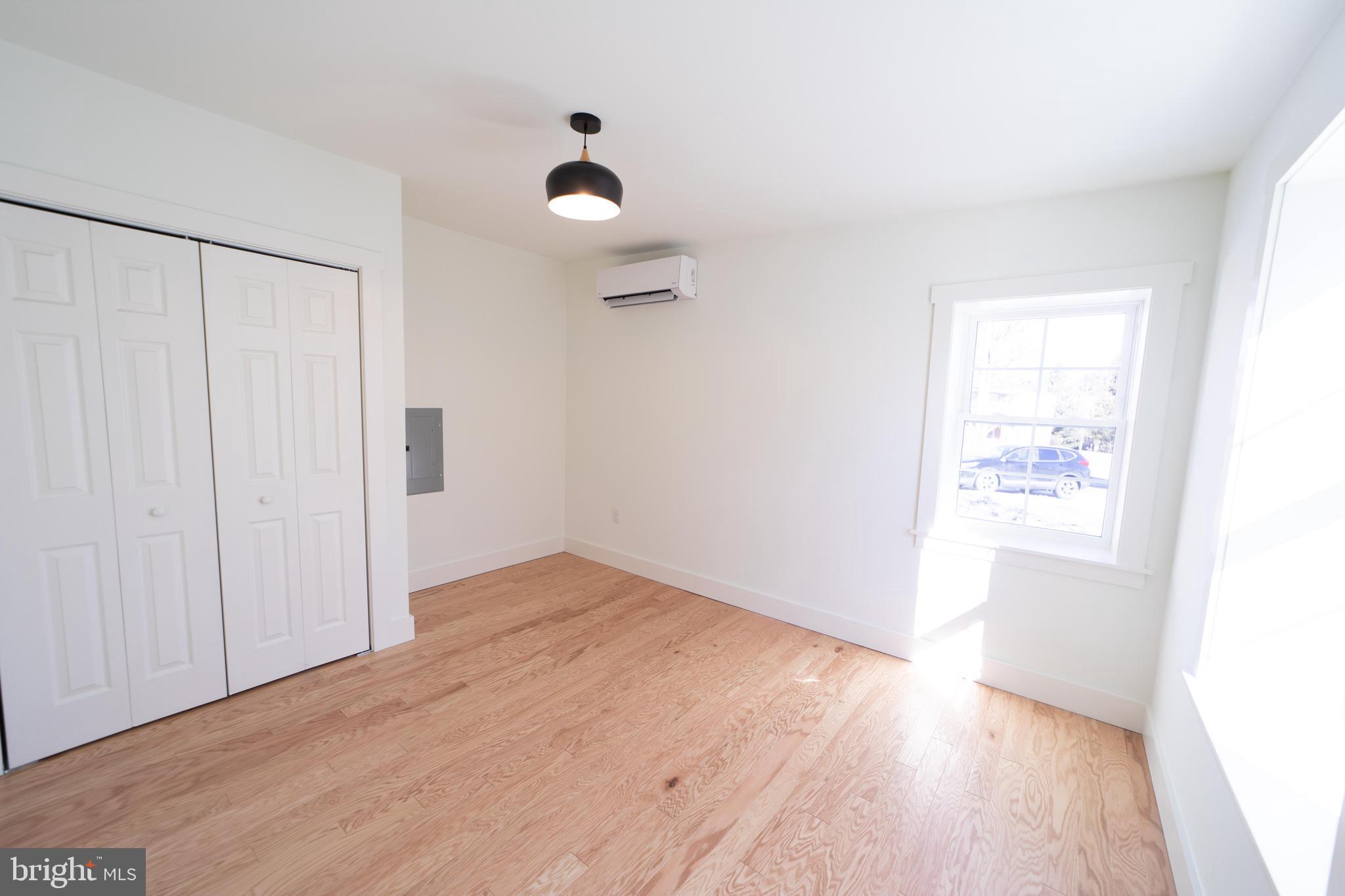 449 W KING STREET