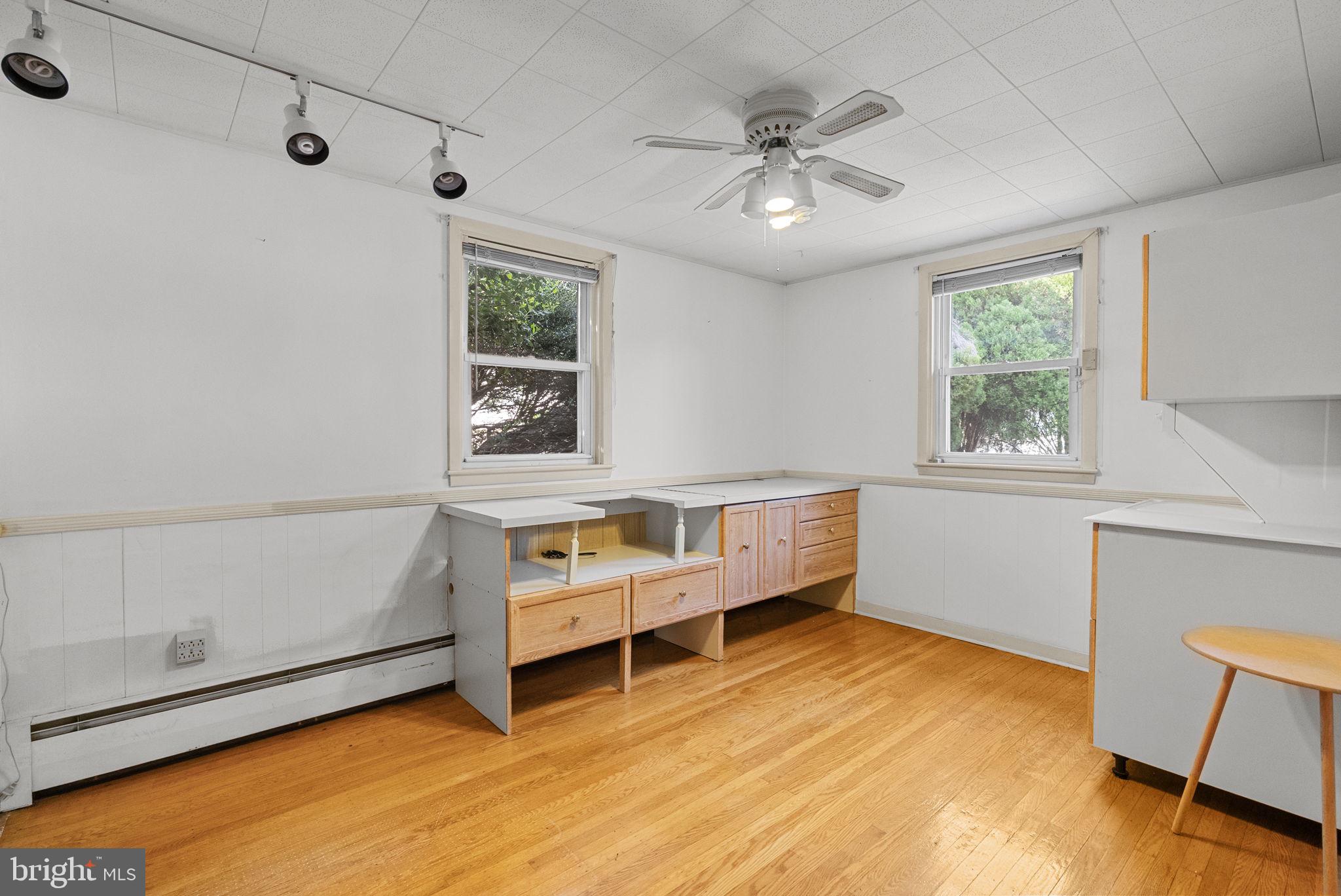 SOMERTON - Residential