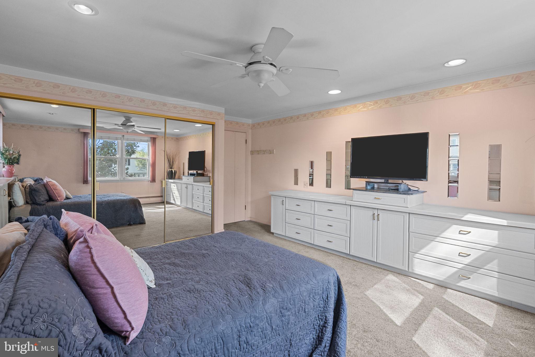 SOMERTON - Residential