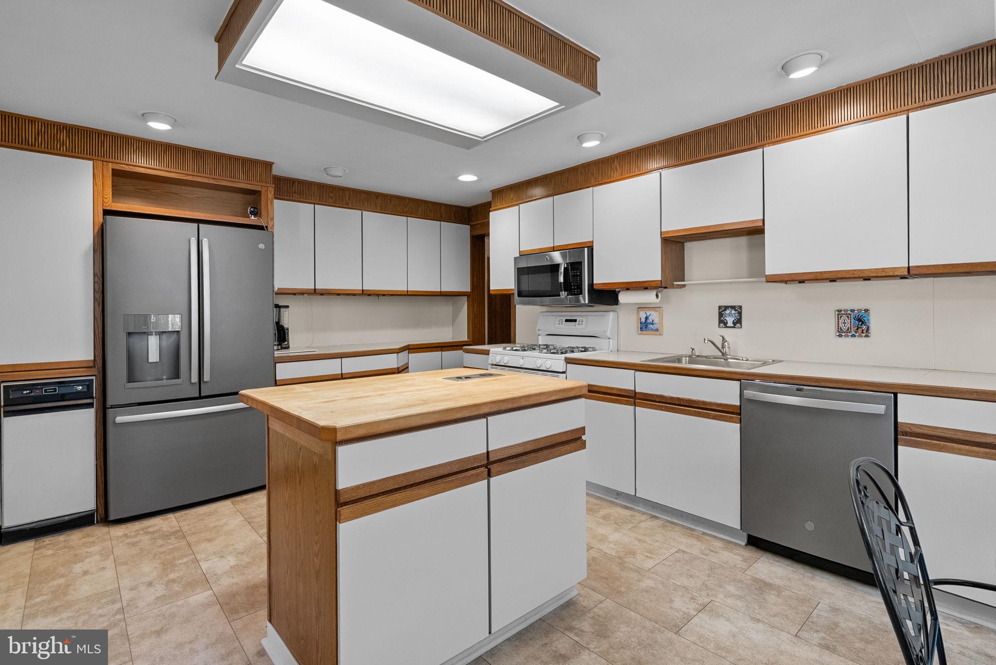 SOMERTON - Residential