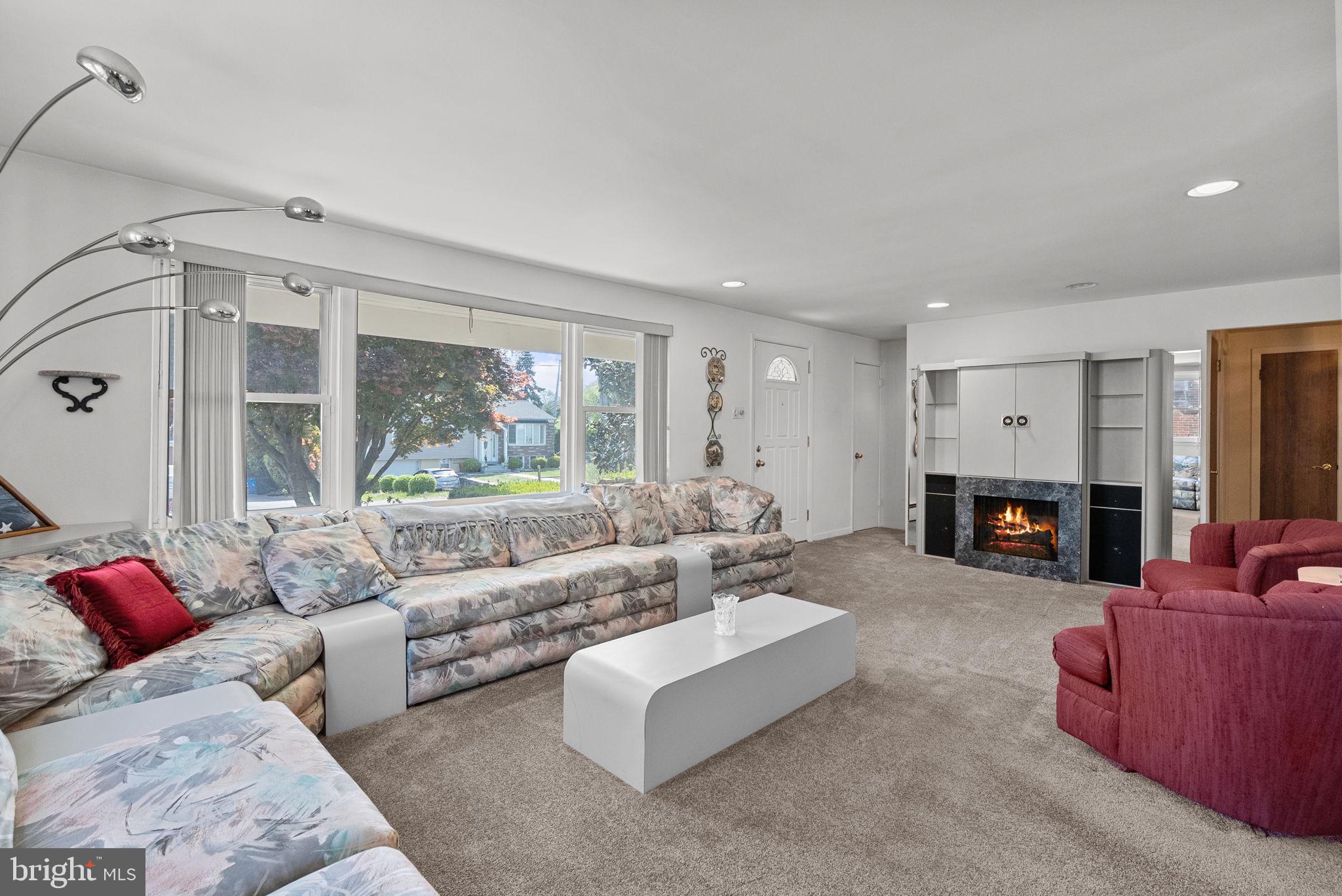 SOMERTON - Residential