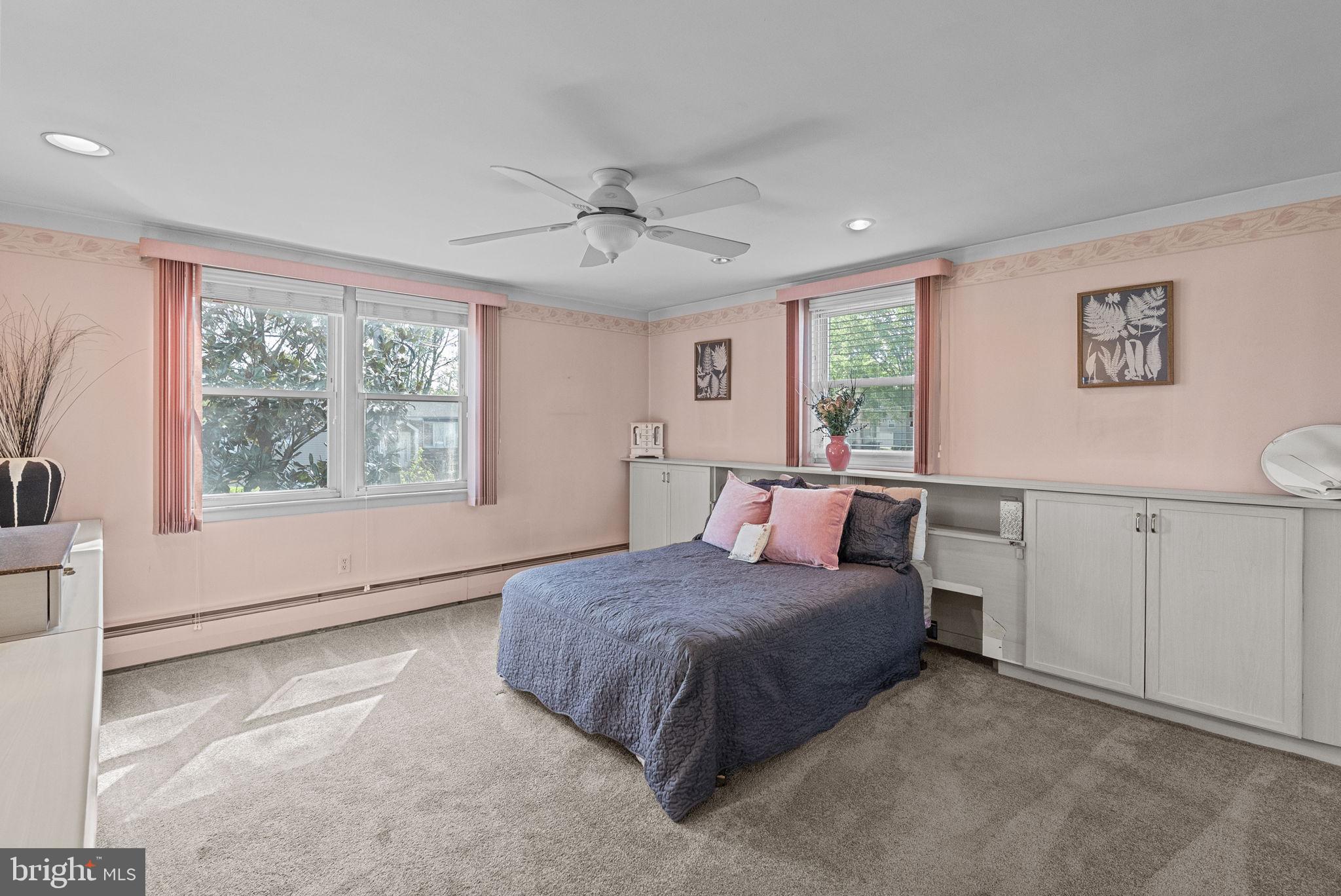 SOMERTON - Residential