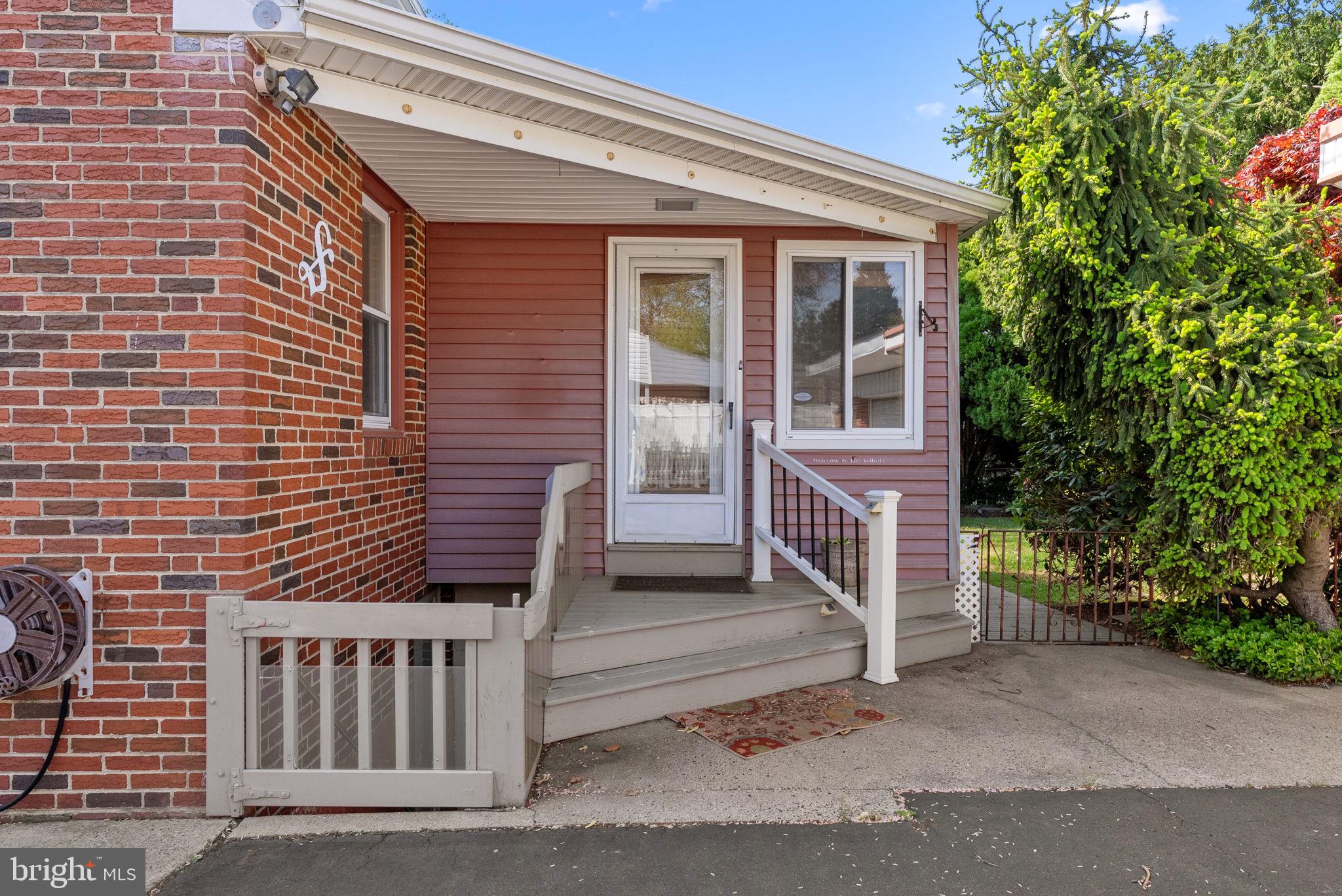 SOMERTON - Residential