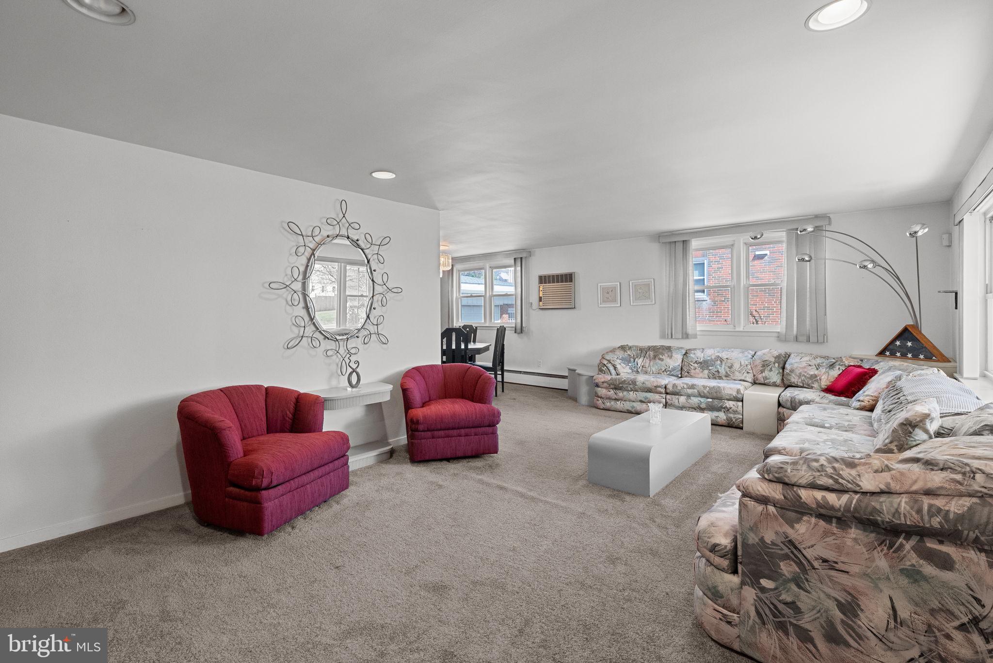 SOMERTON - Residential