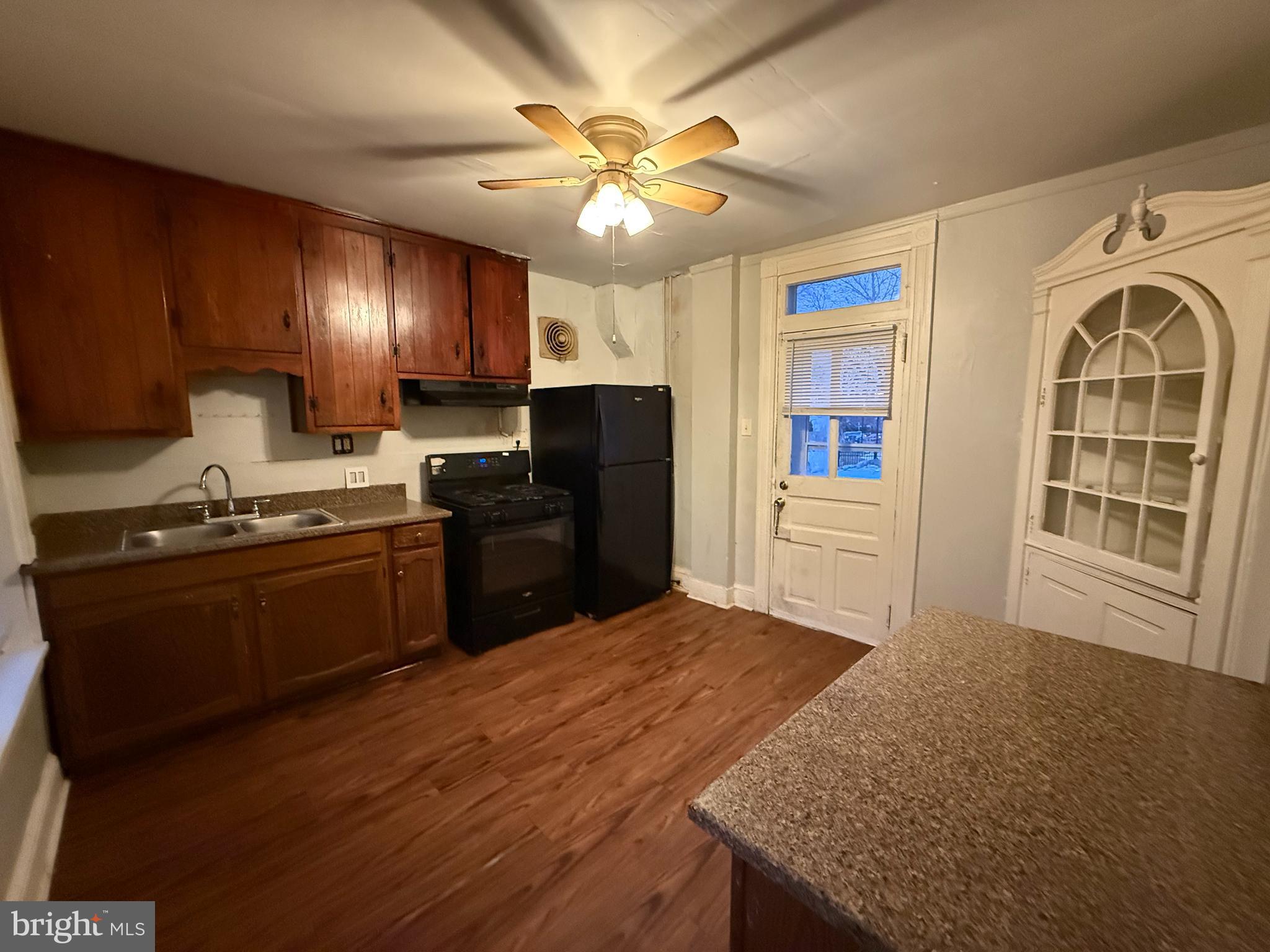 LANCASTER - Residential