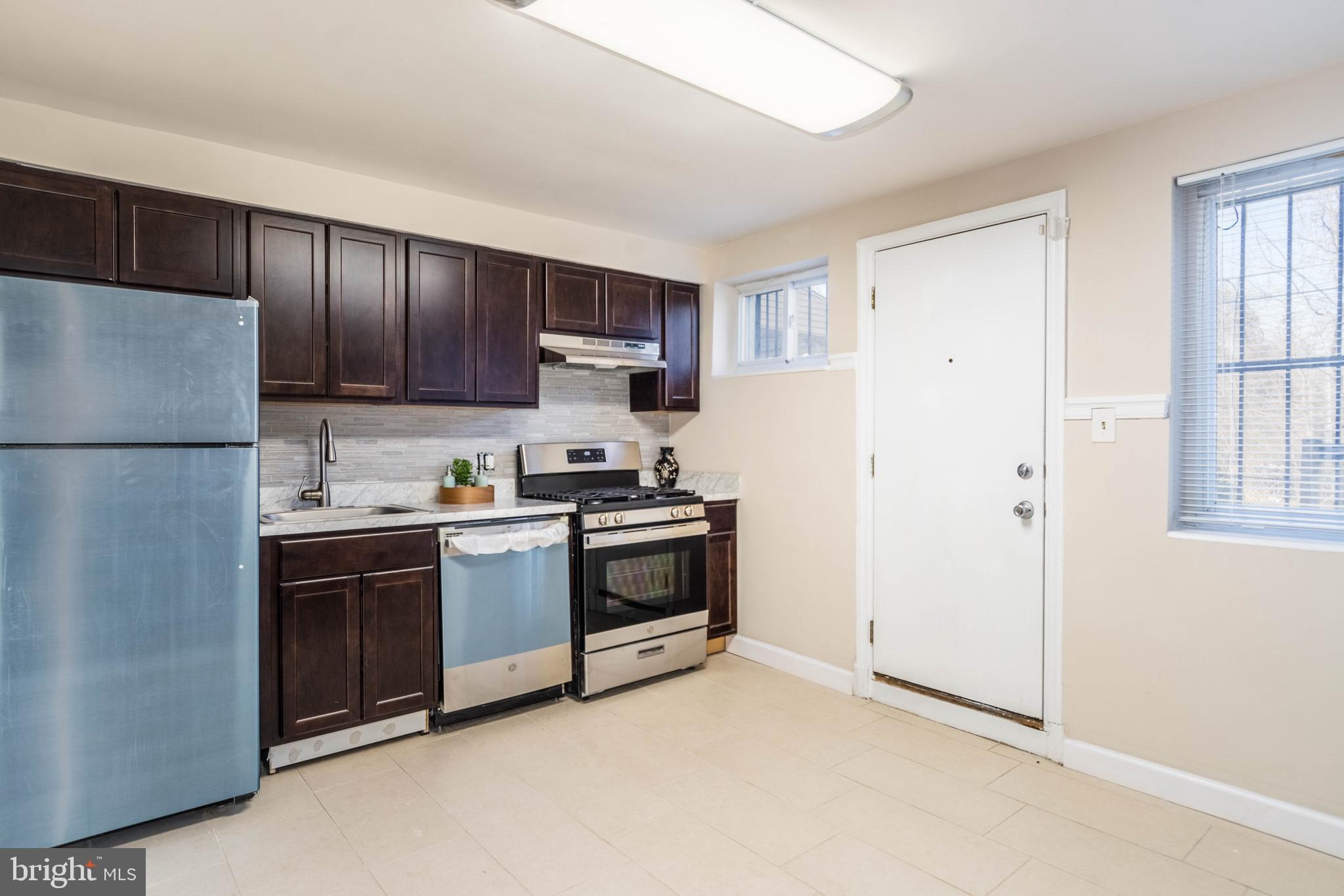 YALE HEIGHTS - Residential