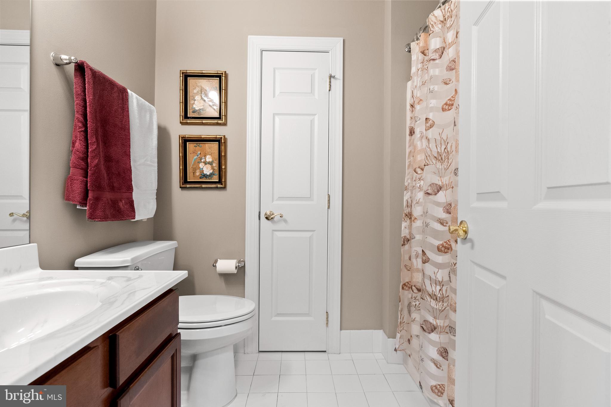 MEADOW GLEN - Residential