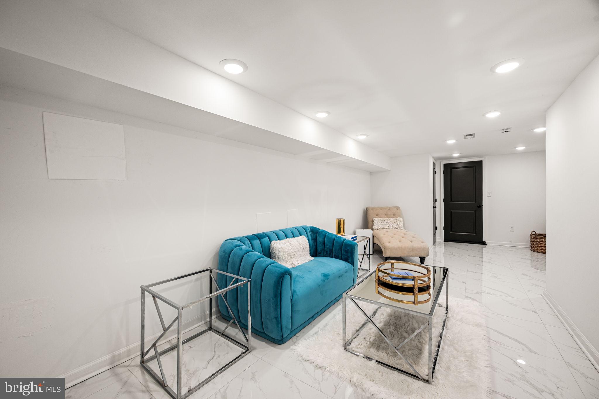 GERMANTOWN - Residential