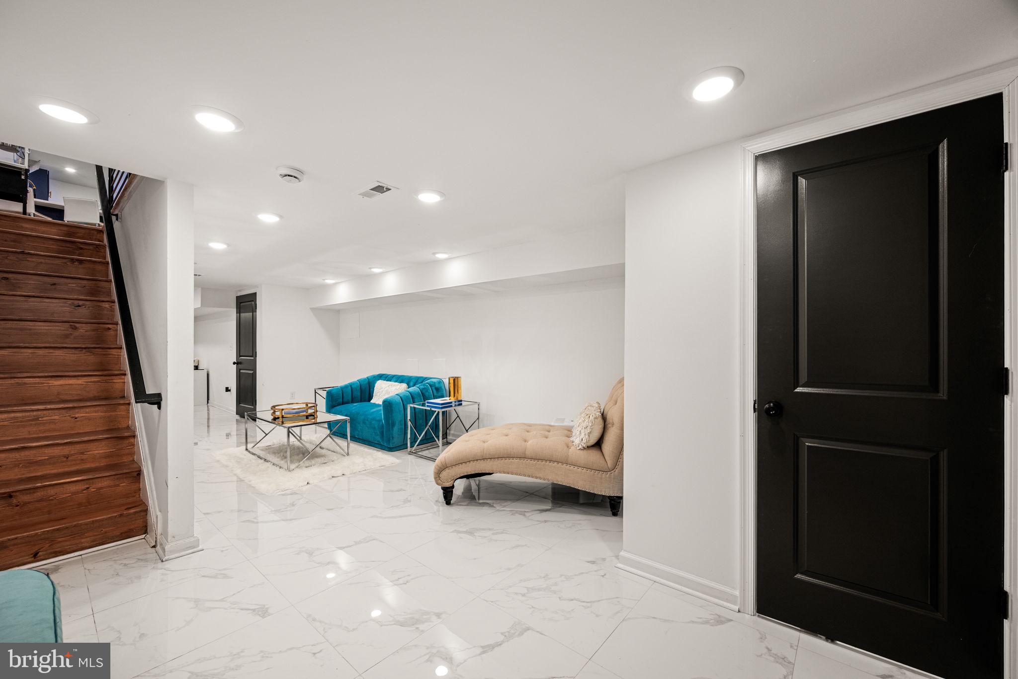 GERMANTOWN - Residential