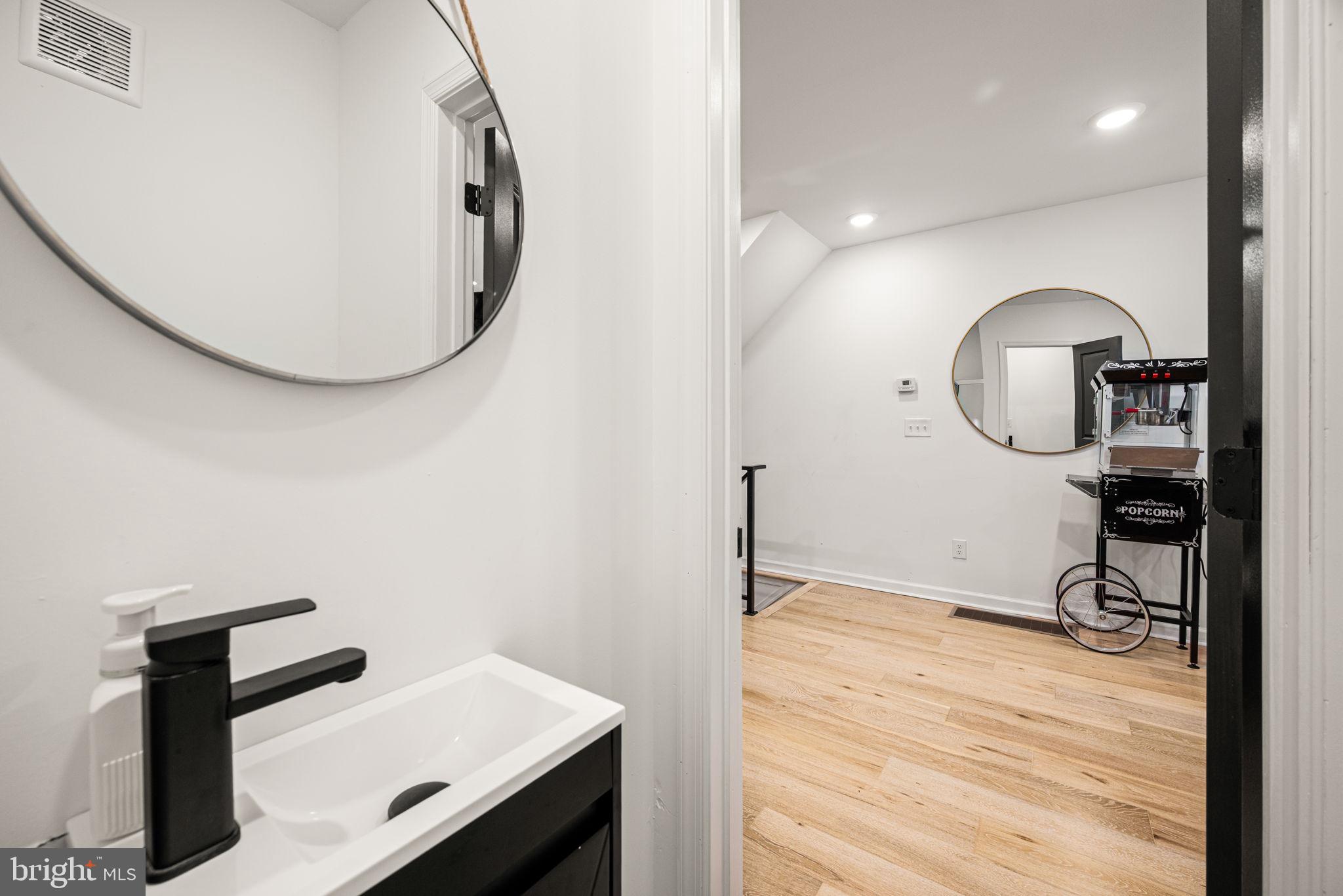 GERMANTOWN - Residential