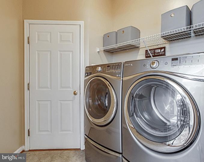 LAKEVIEW - Residential