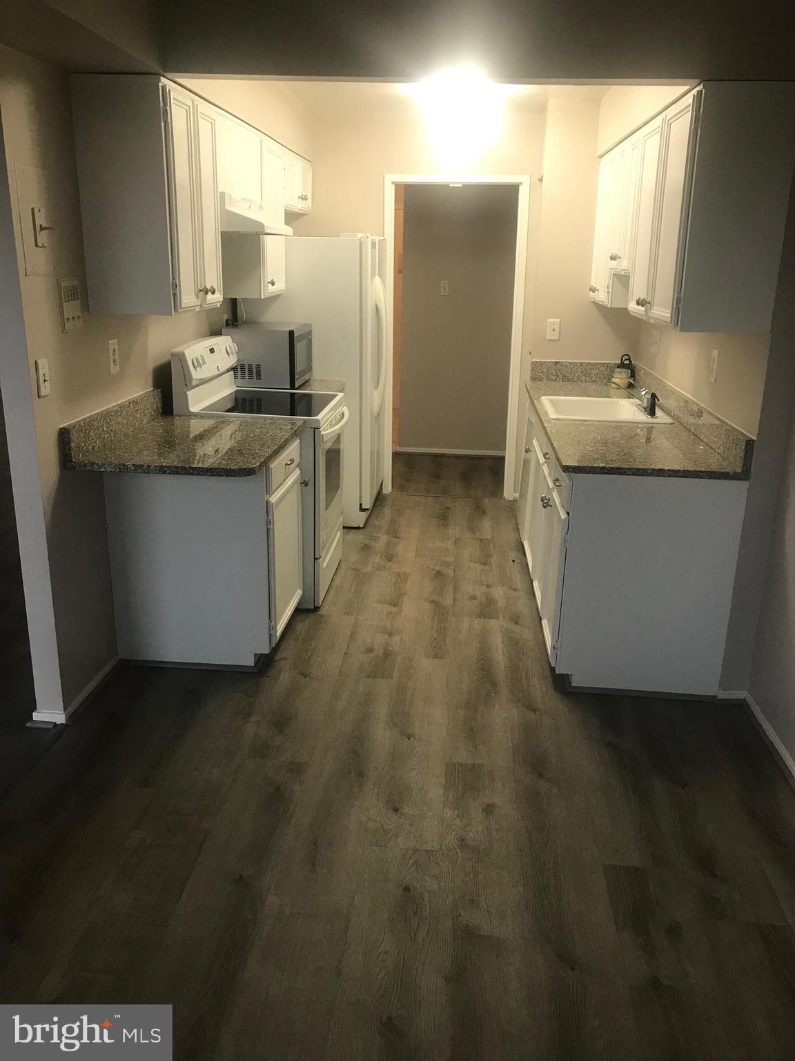 2817 JERMANTOWN ROAD 605