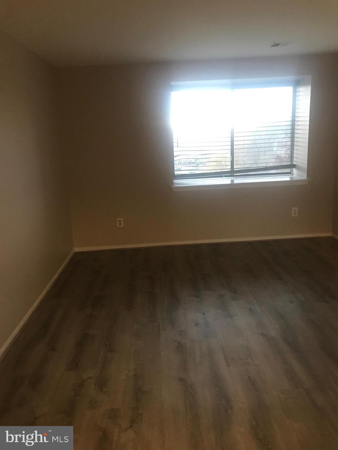 TREEBROOKE CONDOMINIUM - Residential Lease